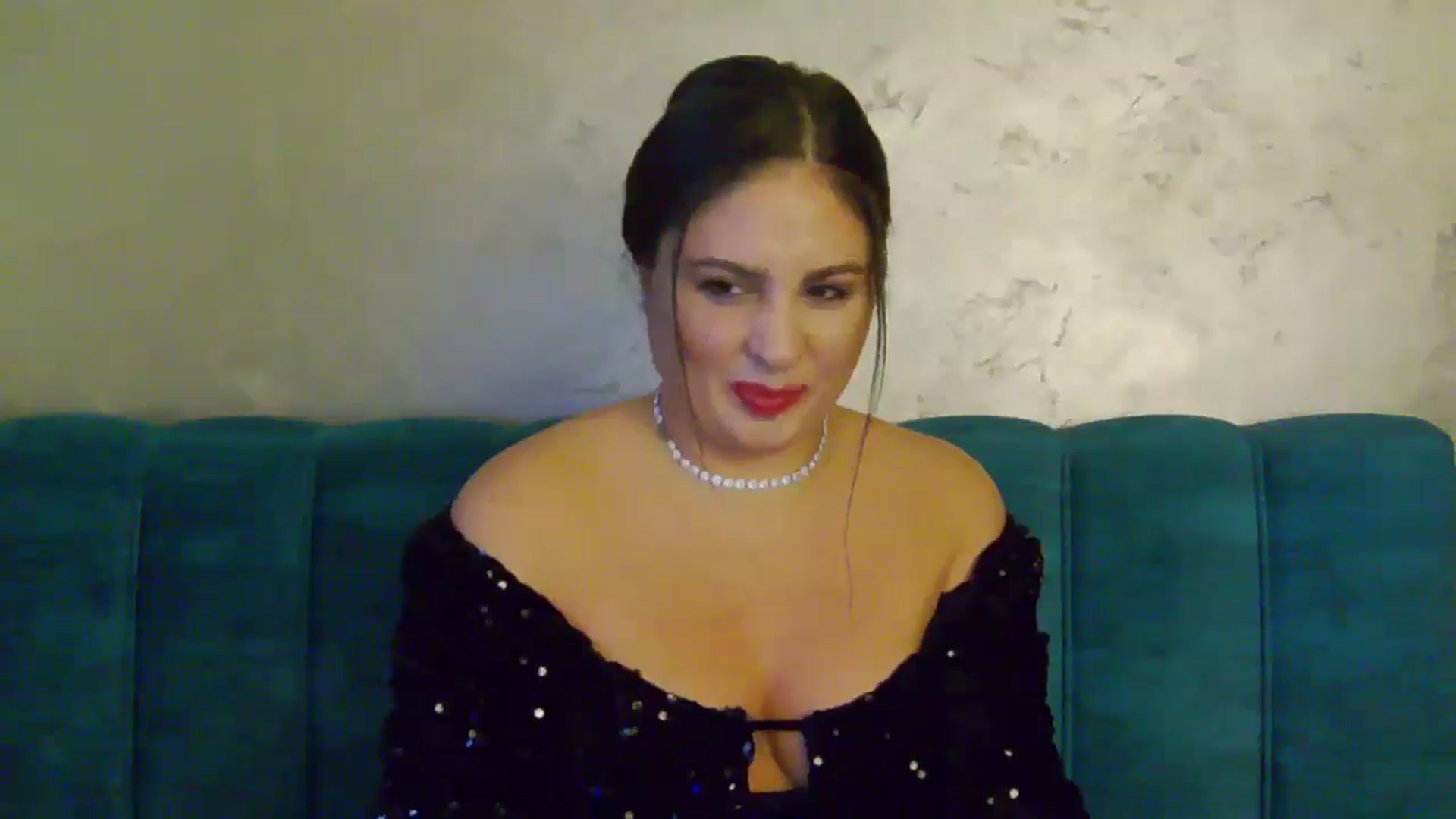 Gallery image thumbnail from NotVanilla's myfreecams stream on, 12/22/2024, 02:19 image 17 of 20