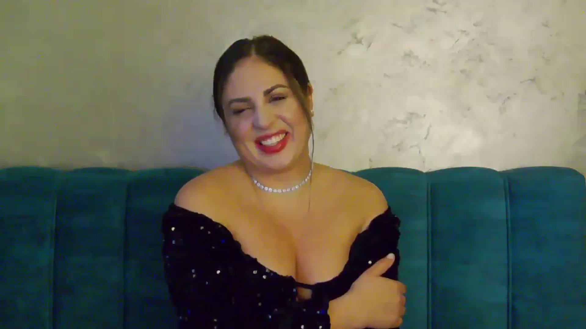 Gallery image thumbnail from NotVanilla's myfreecams stream on, 12/22/2024, 02:19 image 18 of 20