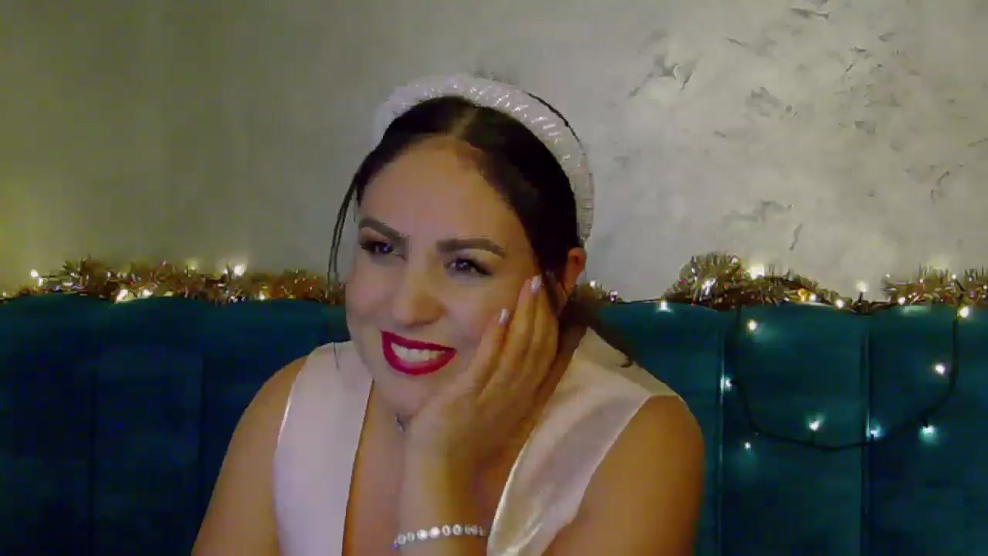 Gallery image thumbnail from NotVanilla's myfreecams stream on, 12/27/2024, 08:40 image 11 of 20