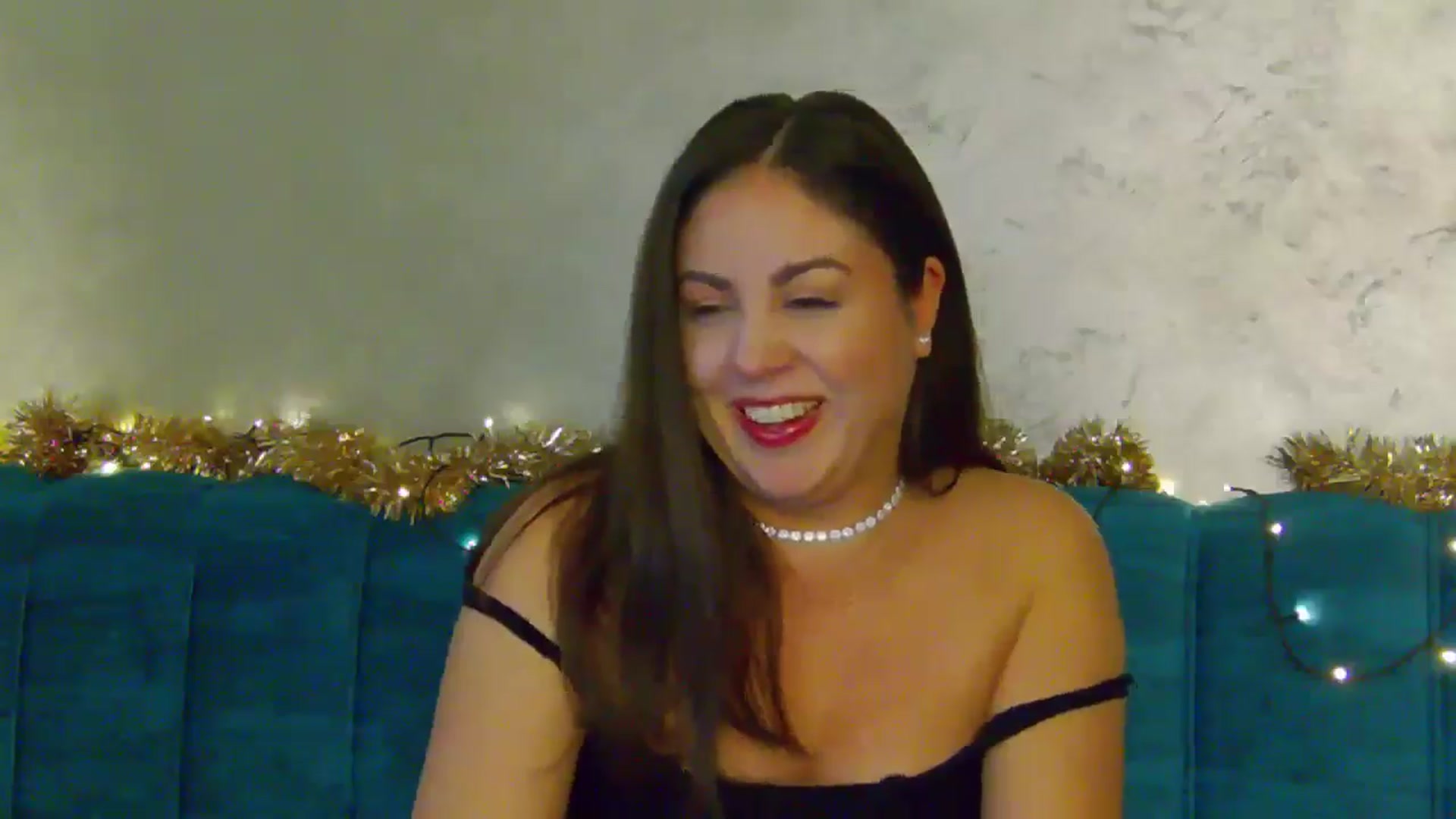Gallery image thumbnail from NotVanilla's myfreecams stream on, 12/28/2024, 04:03 image 10 of 20