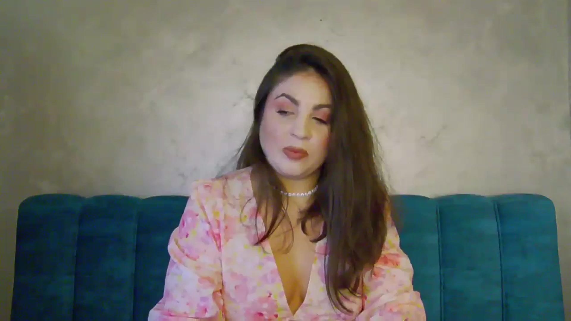 Gallery image thumbnail from NotVanilla's myfreecams stream on, 01/09/2025, 02:32 image 19 of 20
