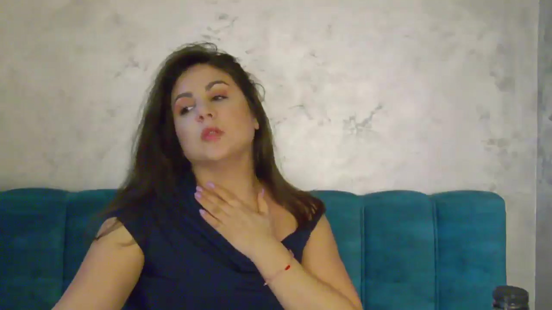 Gallery image thumbnail from NotVanilla's myfreecams stream on, 03/04/2025, 05:53 image 15 of 20