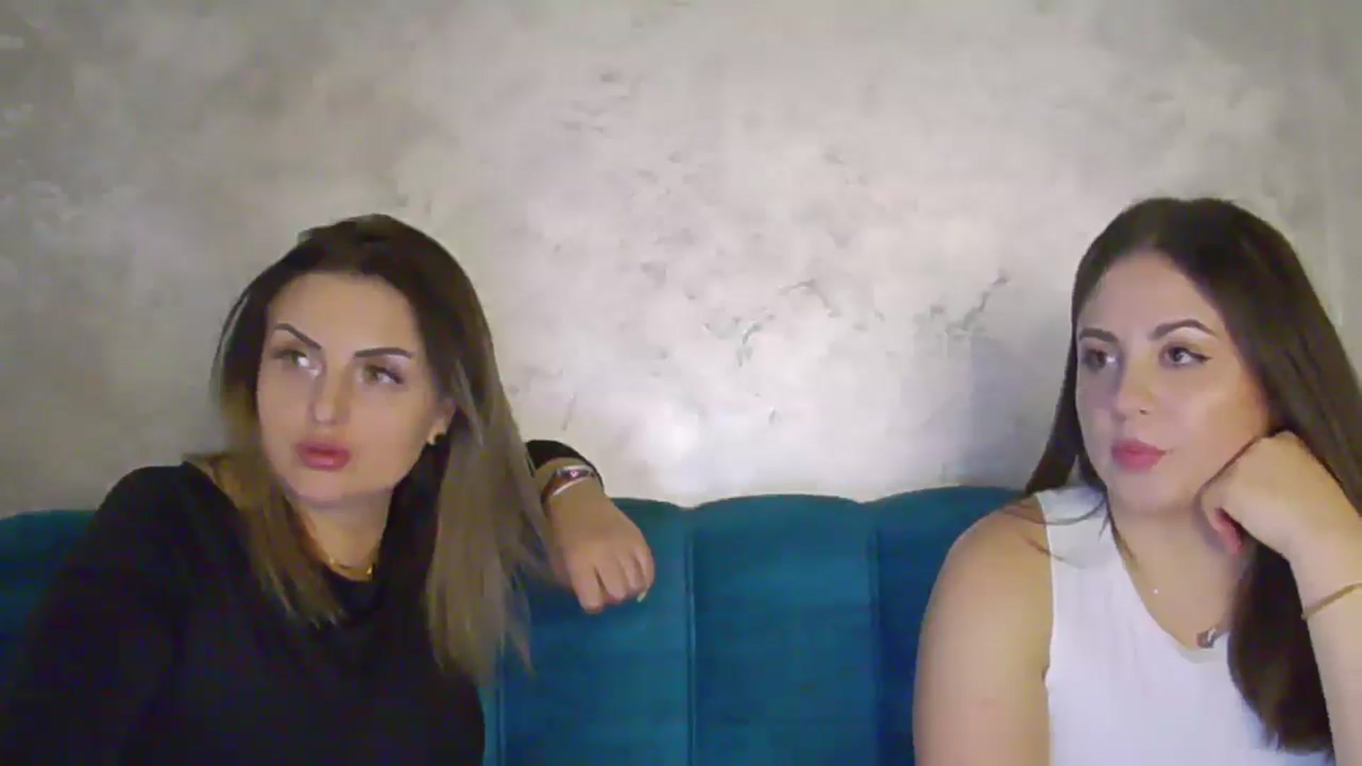 Gallery image thumbnail from NotVanilla's myfreecams stream on, 04/17/2025, 24:18 image 5 of 20