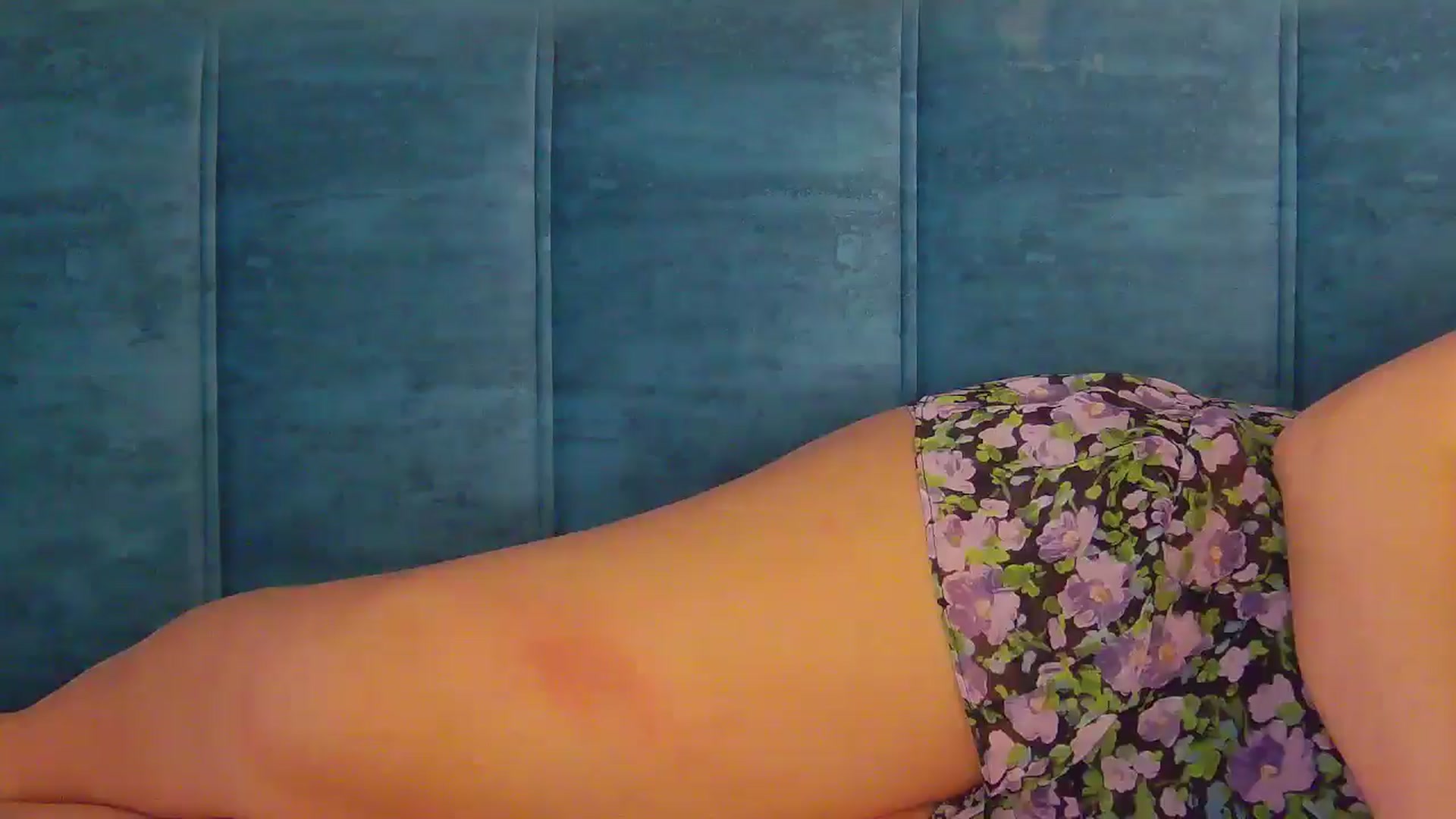 Gallery image thumbnail from NotVanilla's myfreecams stream on, 04/18/2025, 23:46 image 2 of 20