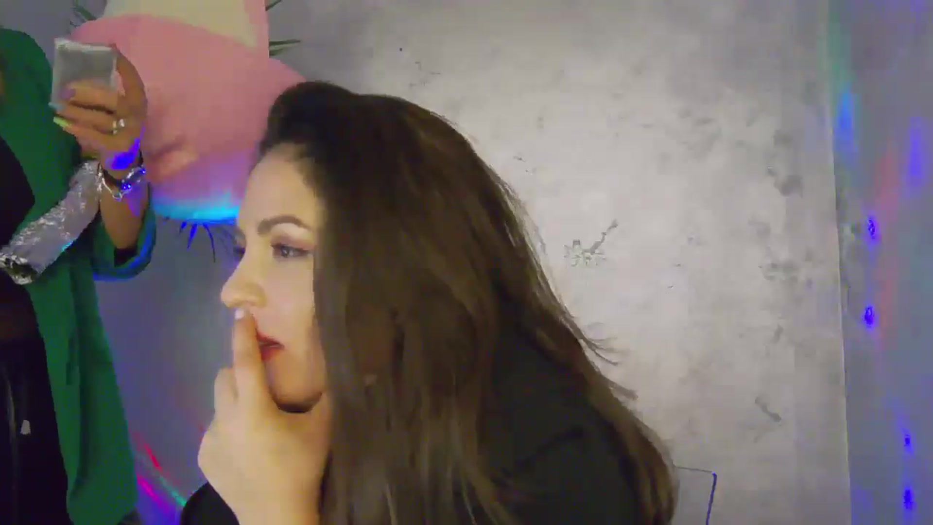 Gallery image thumbnail from NotVanilla's myfreecams stream on, 04/24/2025, 06:04 image 20 of 20