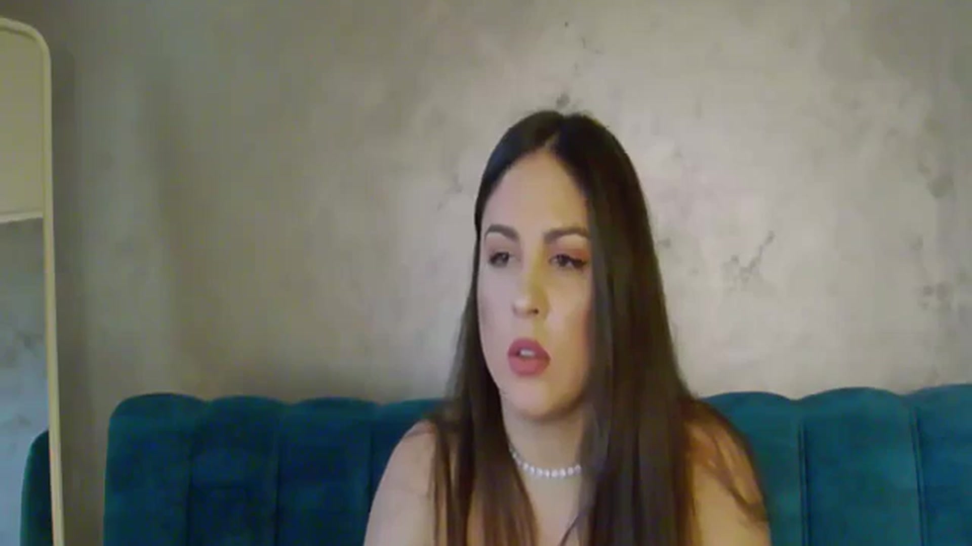 Gallery image thumbnail from NotVanilla's myfreecams stream on, 04/28/2025, 24:01 image 12 of 20