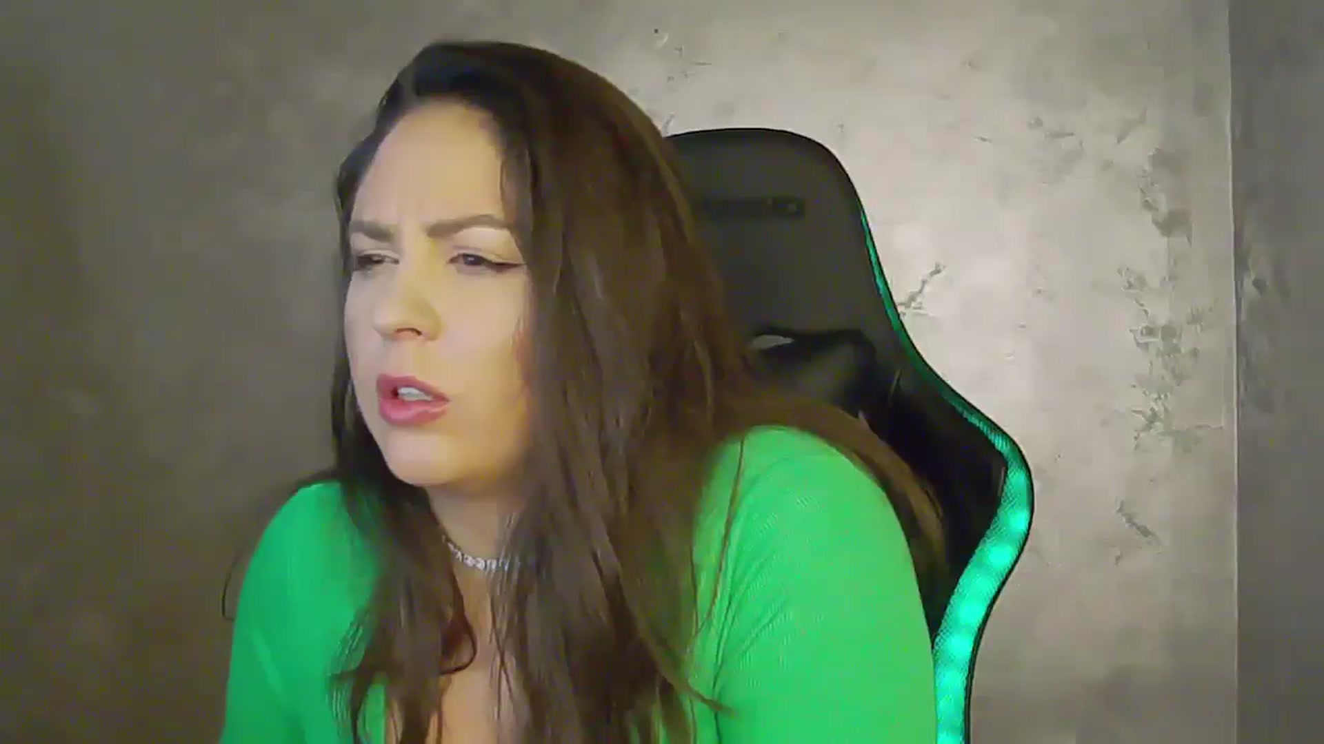 Gallery image thumbnail from NotVanilla's myfreecams stream on, 05/20/2025, 24:00 image 12 of 20
