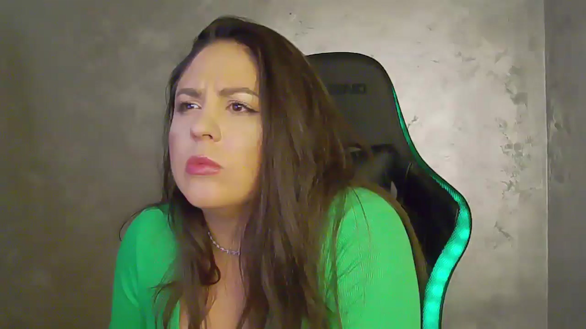 Gallery image thumbnail from NotVanilla's myfreecams stream on, 05/20/2025, 24:00 image 7 of 20