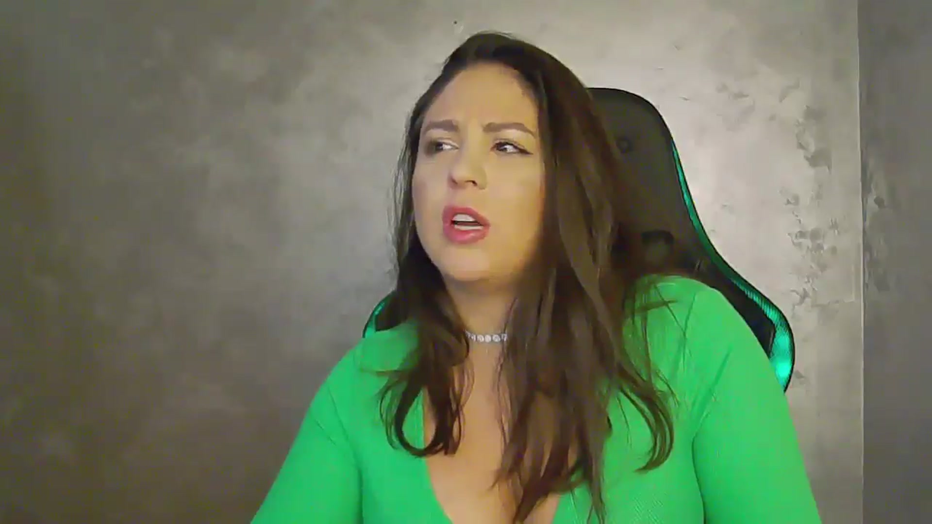Gallery image thumbnail from NotVanilla's myfreecams stream on, 05/20/2025, 24:00 image 2 of 20