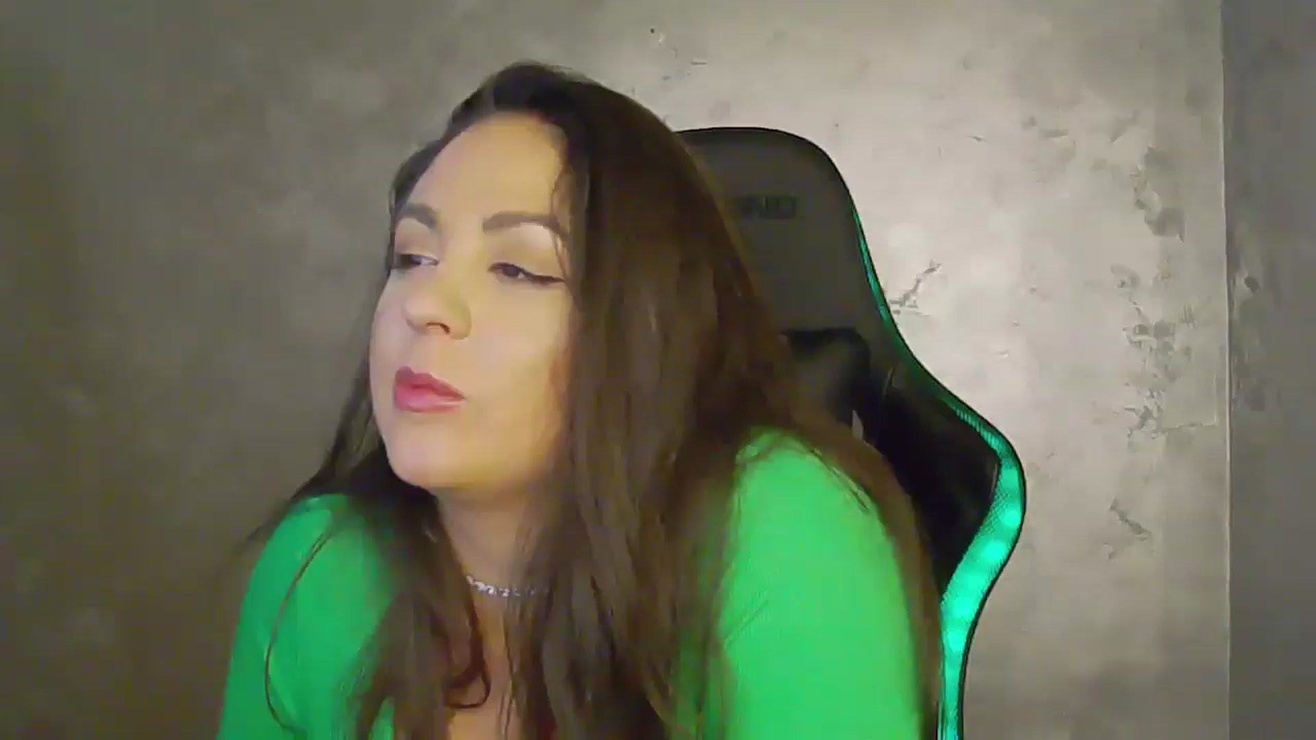 Gallery image thumbnail from NotVanilla's myfreecams stream on, 05/20/2025, 24:00 image 15 of 20