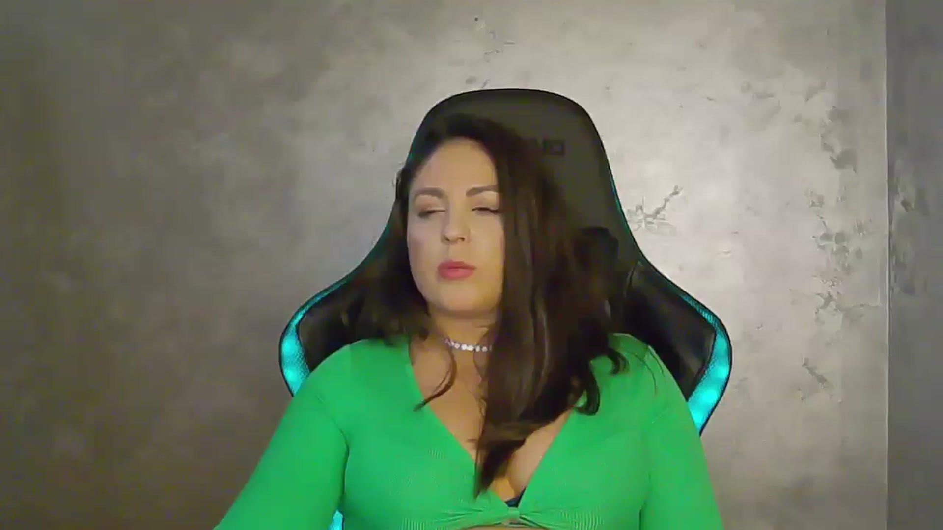 Gallery image thumbnail from NotVanilla's myfreecams stream on, 05/20/2025, 01:00 image 1 of 20