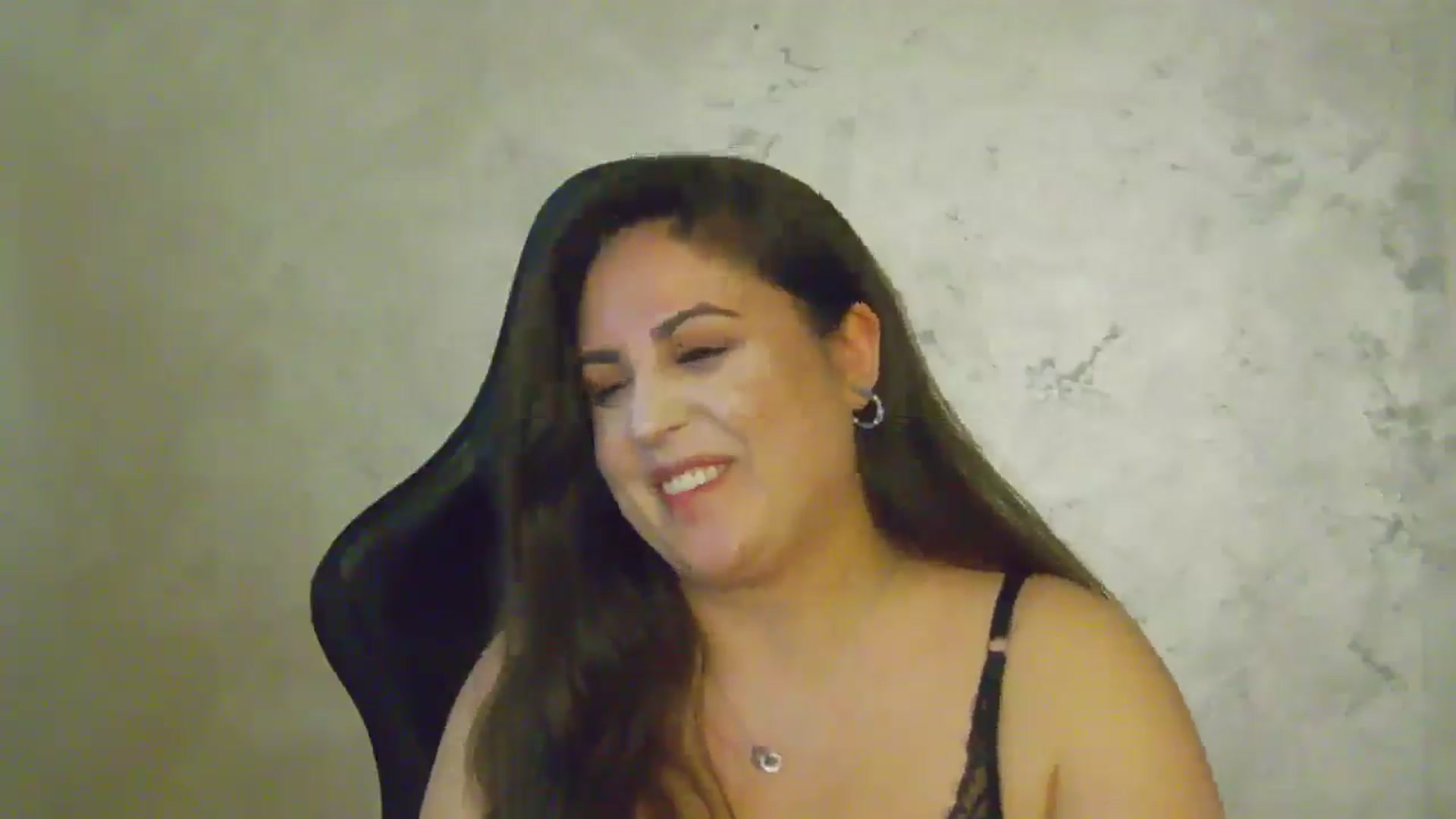 Gallery image thumbnail from NotVanilla's myfreecams stream on, 06/07/2025, 01:20 image 16 of 20