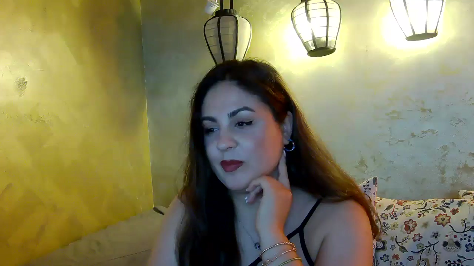 Gallery image thumbnail from NotVanilla's myfreecams stream on, 06/08/2025, 23:36 image 6 of 20