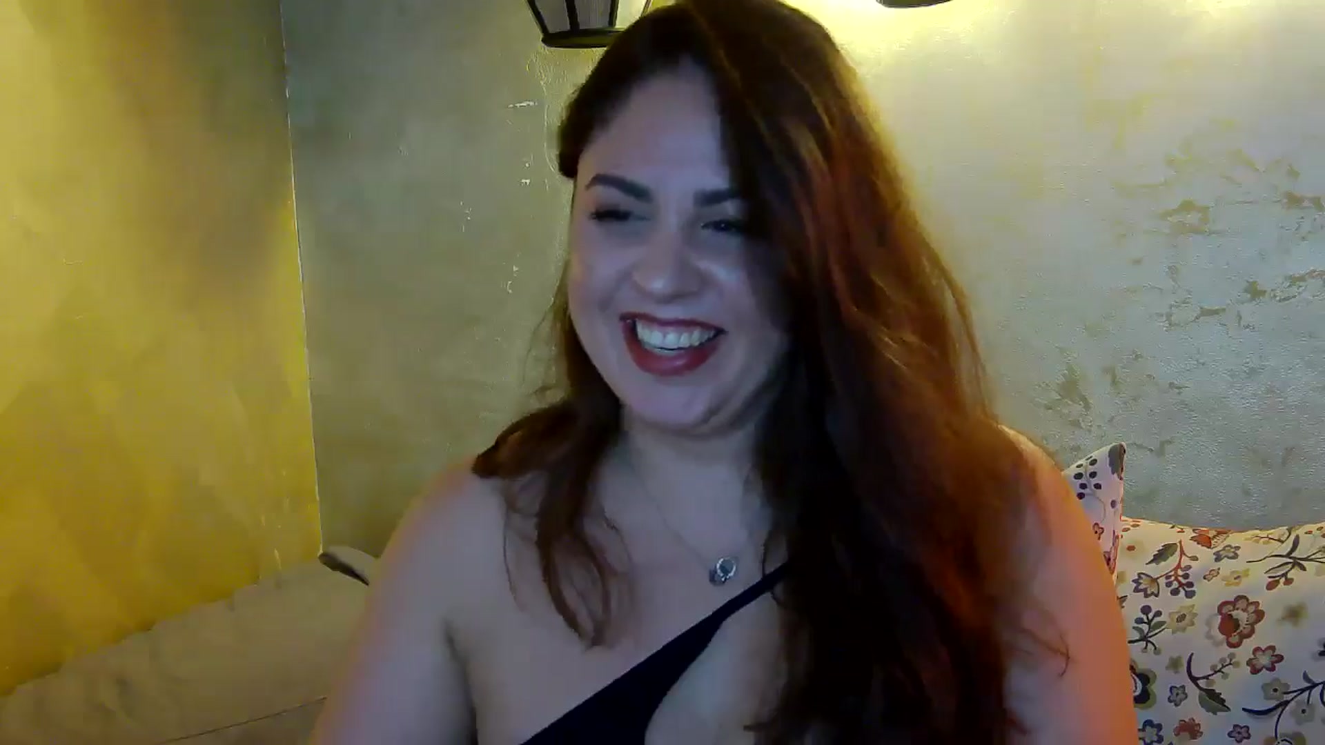 Gallery image thumbnail from NotVanilla's myfreecams stream on, 06/09/2025, 01:45 image 3 of 20