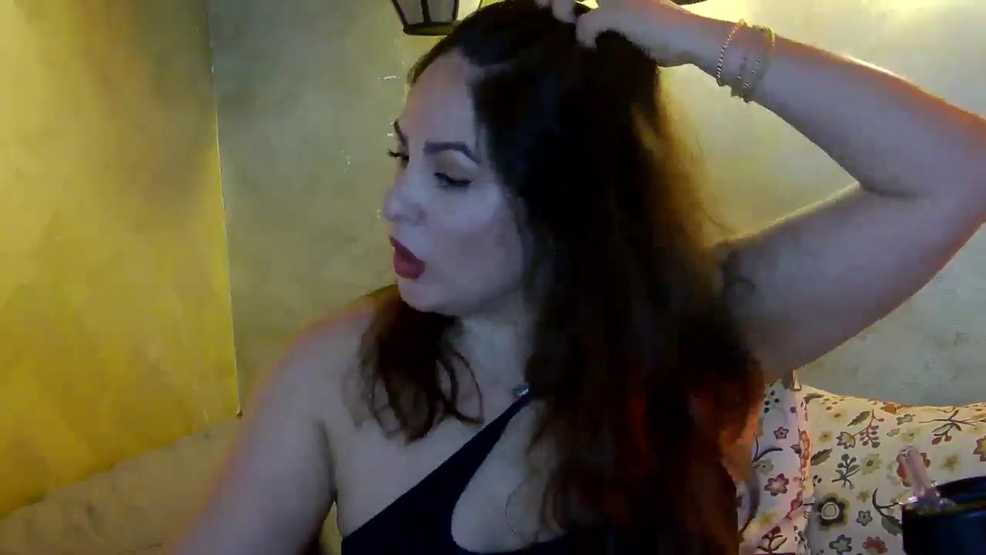 Gallery image thumbnail from NotVanilla's myfreecams stream on, 06/09/2025, 01:45 image 7 of 20