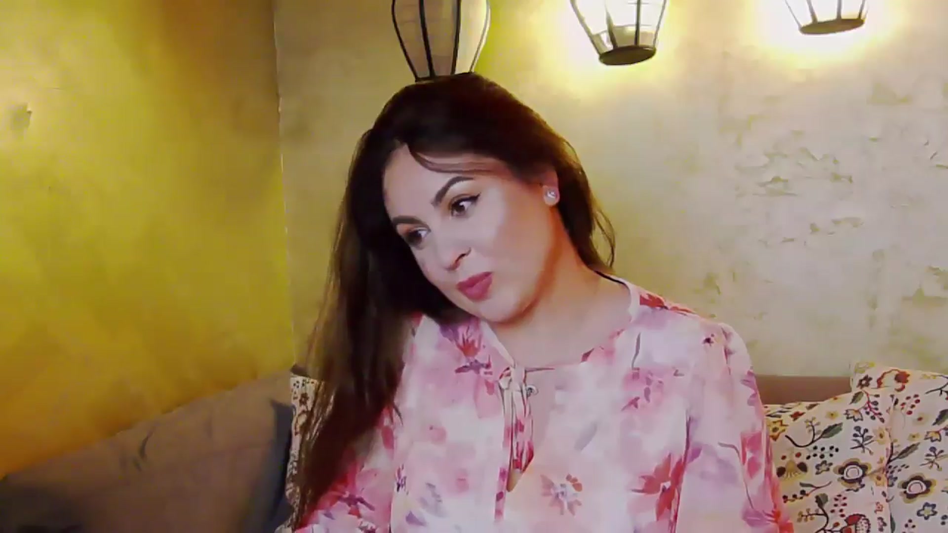 Gallery image thumbnail from NotVanilla's myfreecams stream on, 06/10/2025, 24:20 image 20 of 20