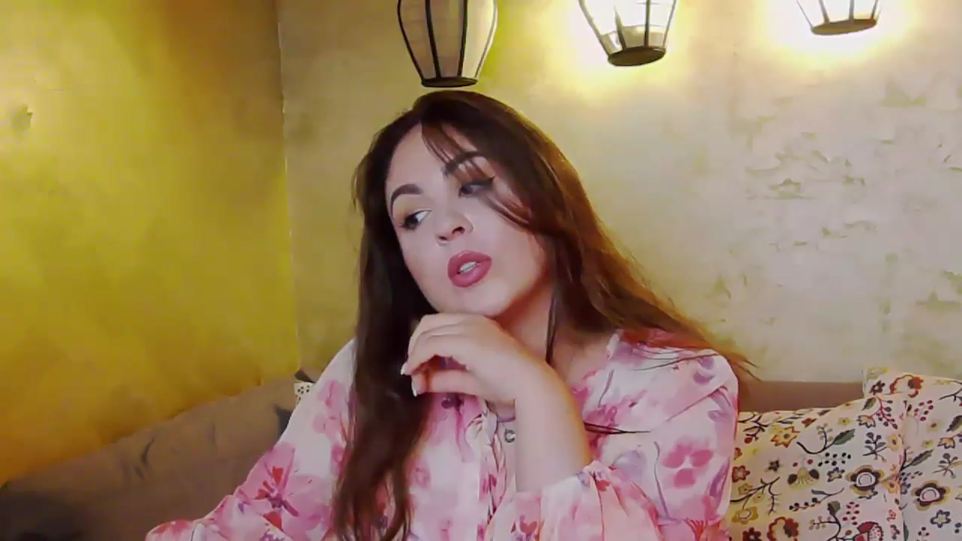 Gallery image thumbnail from NotVanilla's myfreecams stream on, 06/10/2025, 24:20 image 19 of 20