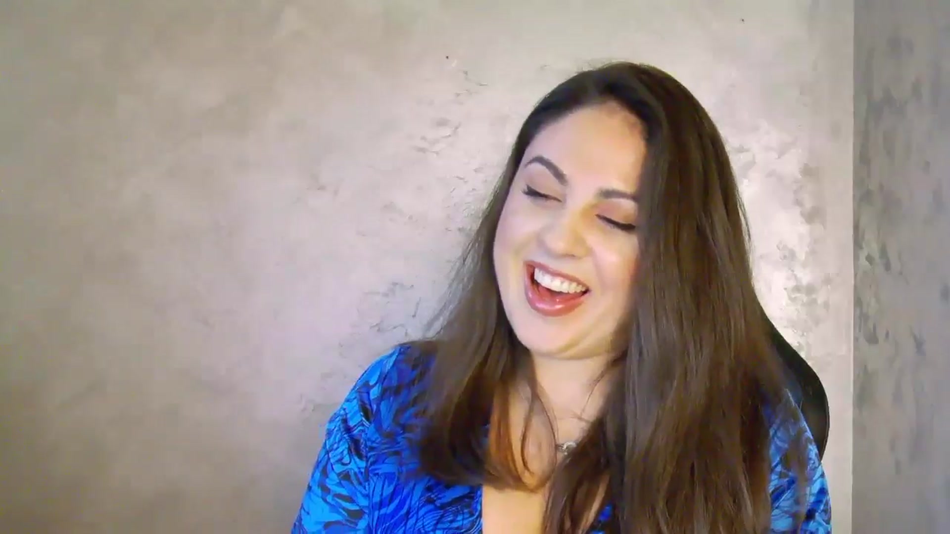 Gallery image thumbnail from NotVanilla's myfreecams stream on, 06/16/2025, 24:46 image 6 of 20