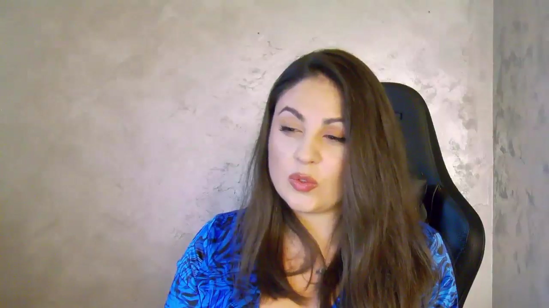 Gallery image thumbnail from NotVanilla's myfreecams stream on, 06/16/2025, 24:46 image 11 of 20