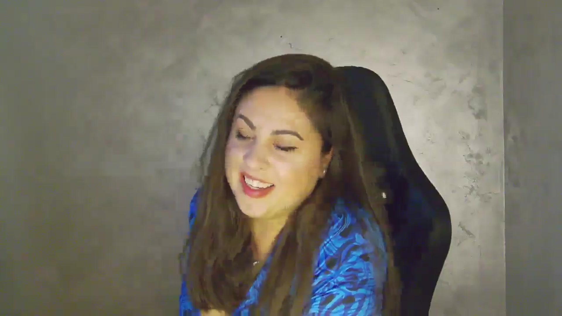 Gallery image thumbnail from NotVanilla's myfreecams stream on, 06/16/2025, 08:18 image 7 of 20