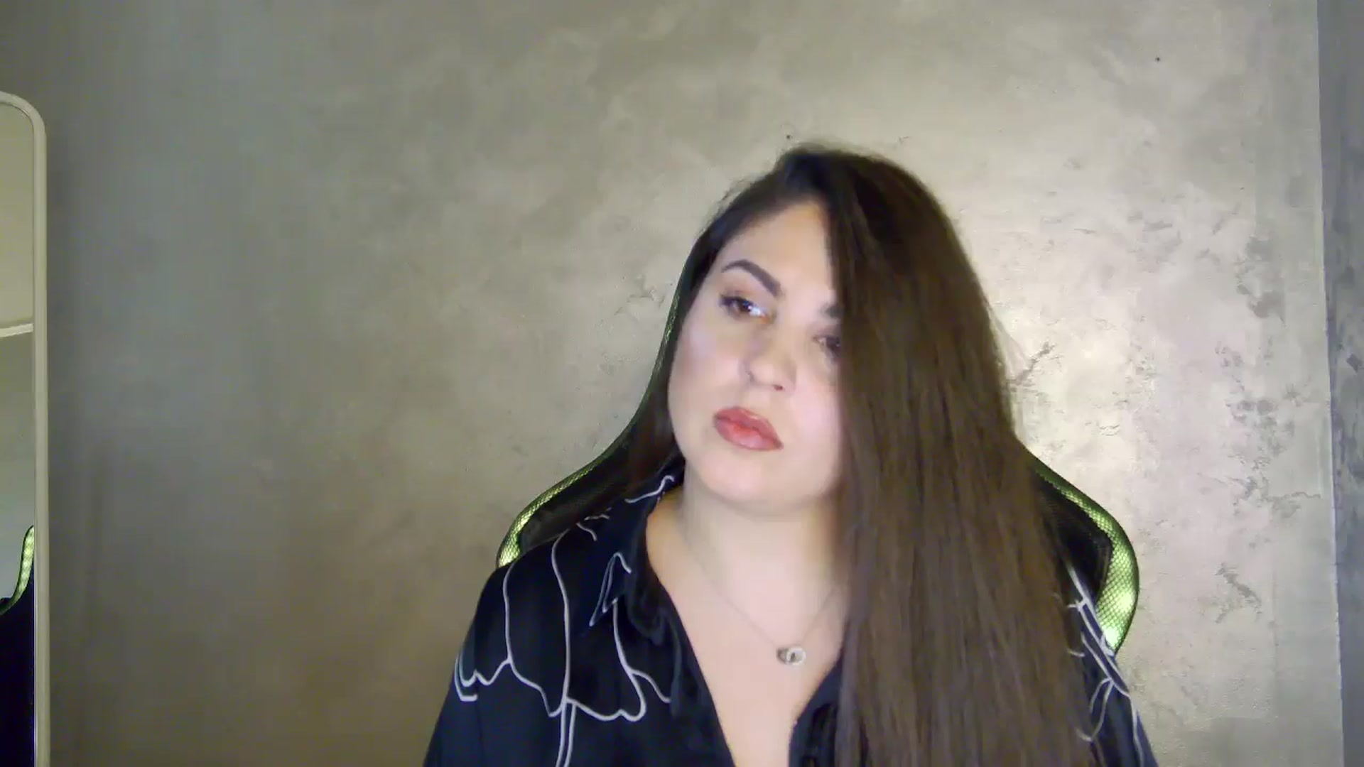 Gallery image thumbnail from NotVanilla's myfreecams stream on, 06/17/2025, 24:56 image 11 of 20