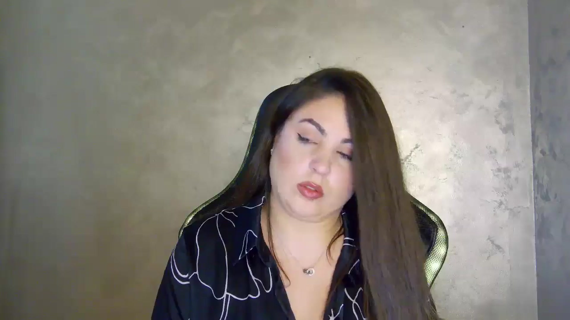 Gallery image thumbnail from NotVanilla's myfreecams stream on, 06/17/2025, 24:56 image 7 of 20