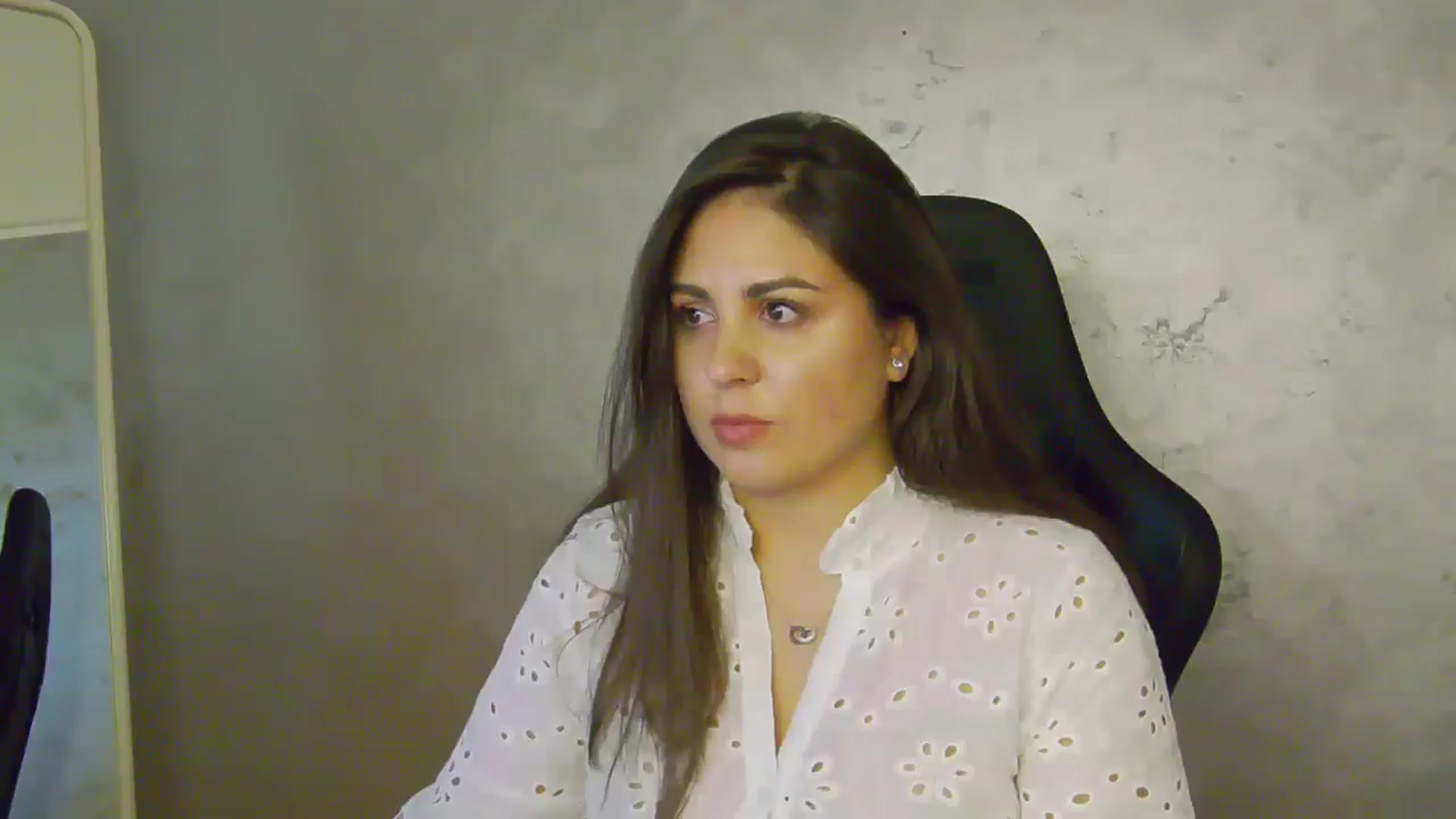 Gallery image thumbnail from NotVanilla's myfreecams stream on, 06/25/2025, 24:33 image 10 of 20