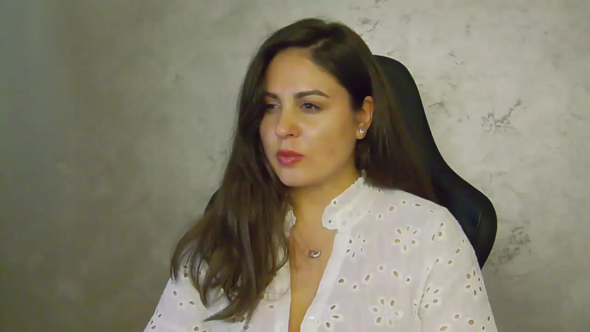 Gallery image thumbnail from NotVanilla's myfreecams stream on, 06/25/2025, 01:48 image 4 of 20