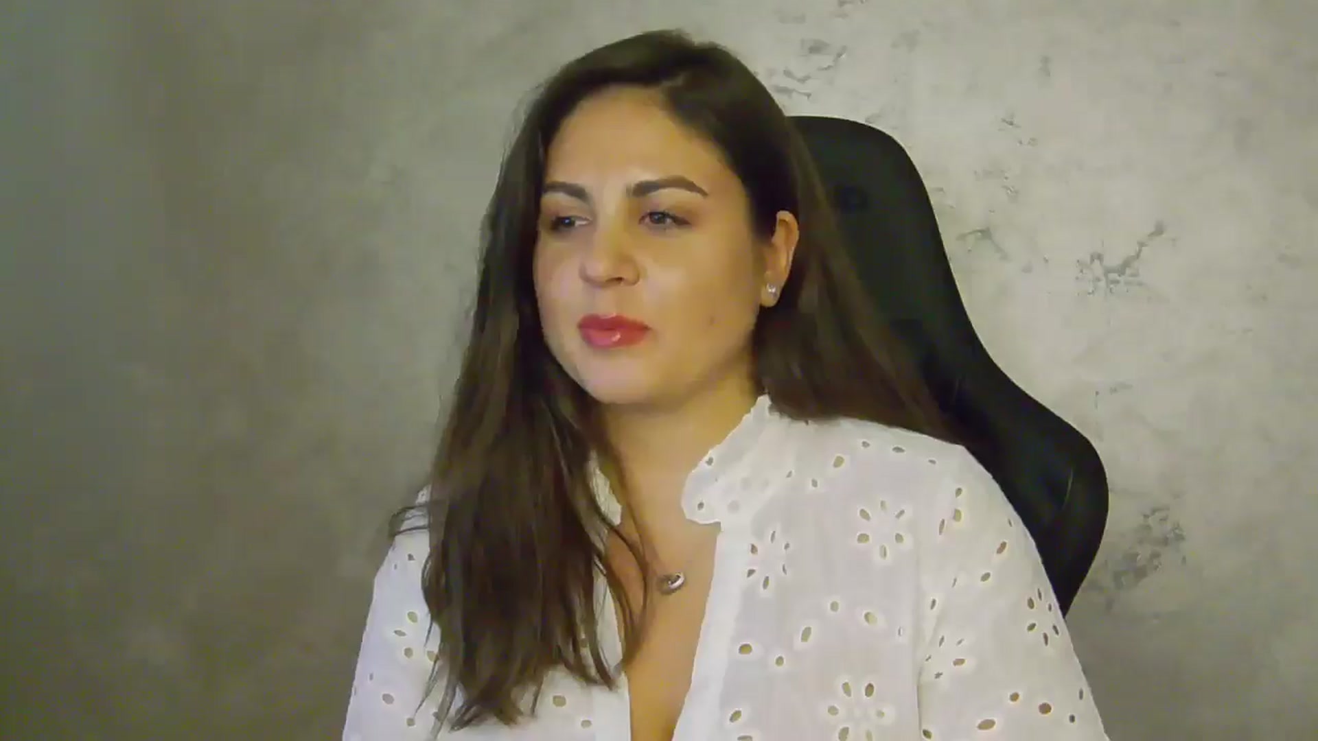 Gallery image thumbnail from NotVanilla's myfreecams stream on, 06/25/2025, 01:48 image 19 of 20