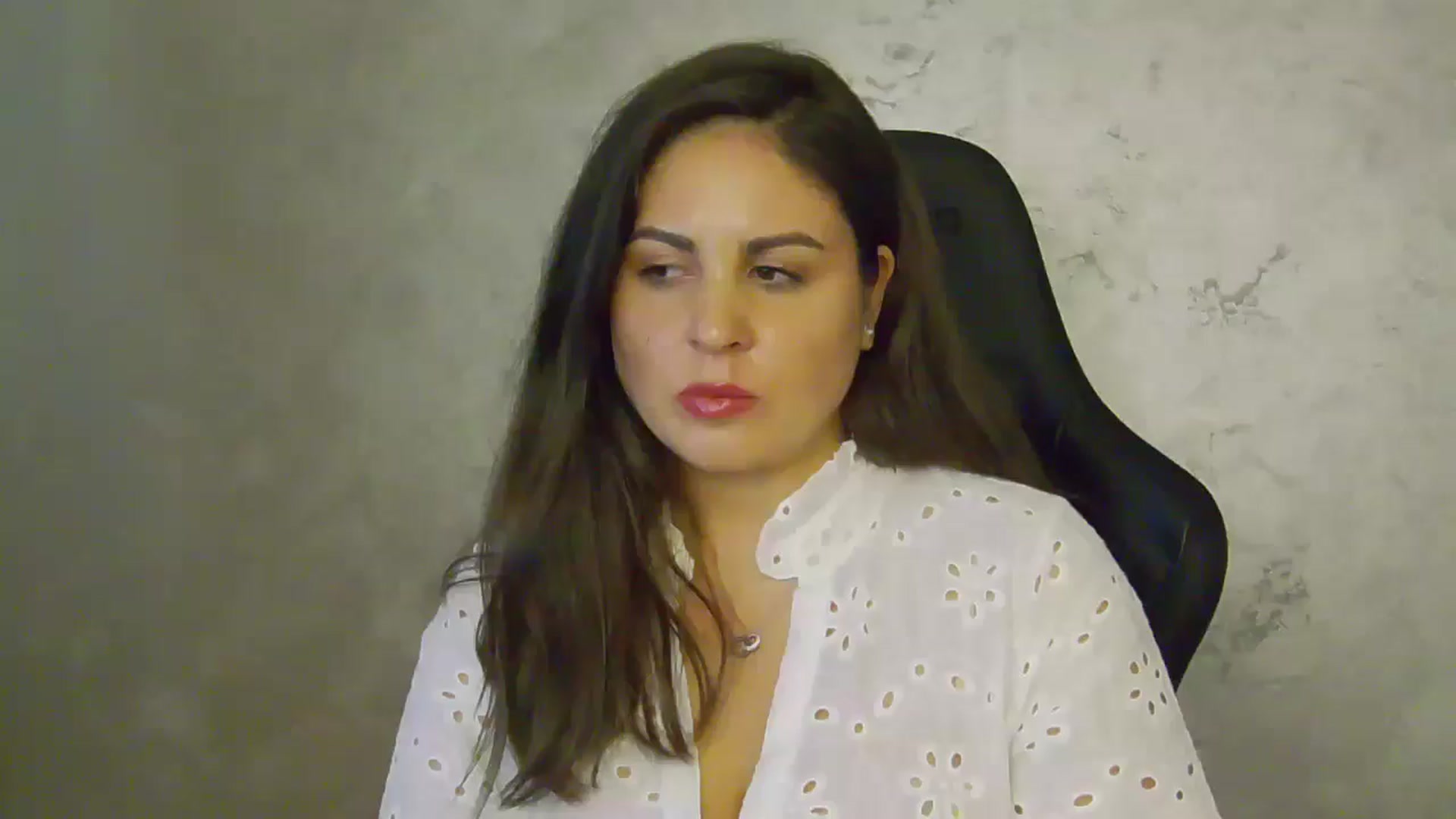 Gallery image thumbnail from NotVanilla's myfreecams stream on, 06/25/2025, 01:48 image 18 of 20