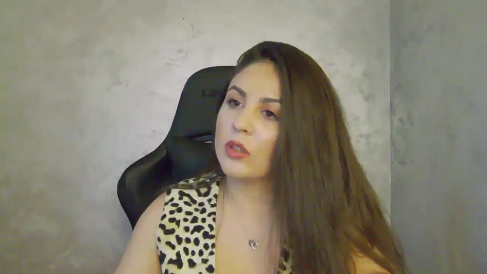 Gallery image thumbnail from NotVanilla's myfreecams stream on, 06/25/2025, 21:27 image 8 of 20