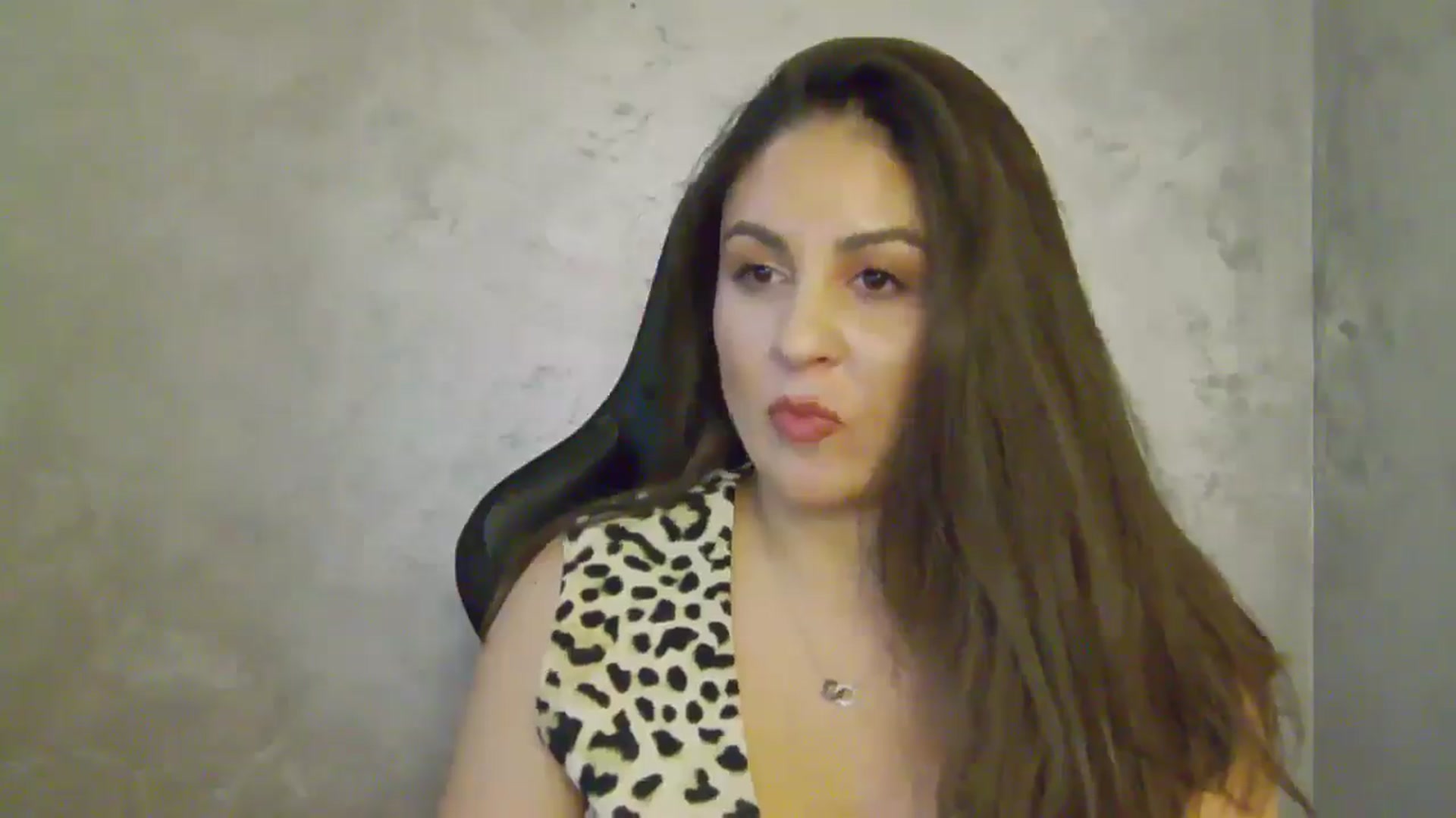 Gallery image thumbnail from NotVanilla's myfreecams stream on, 06/25/2025, 21:27 image 12 of 20