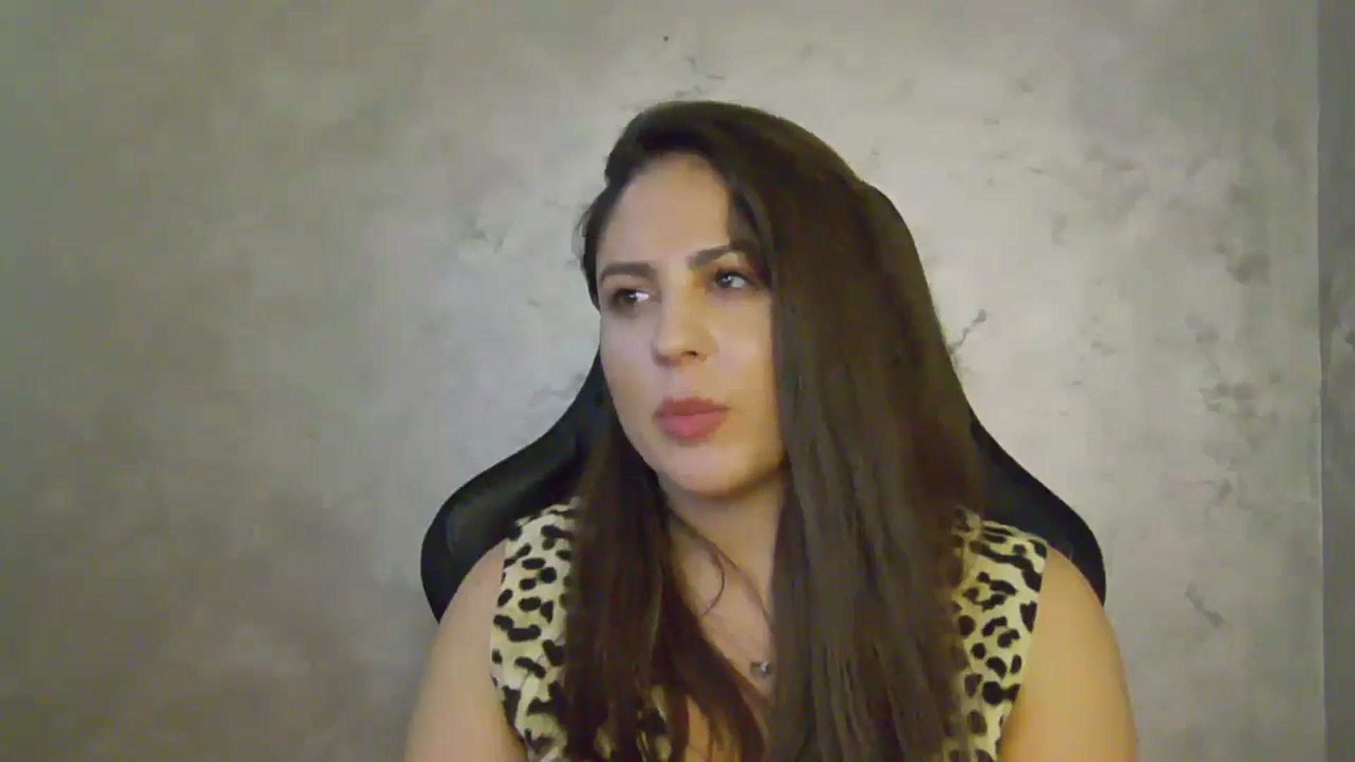 Gallery image thumbnail from NotVanilla's myfreecams stream on, 06/26/2025, 24:01 image 14 of 20