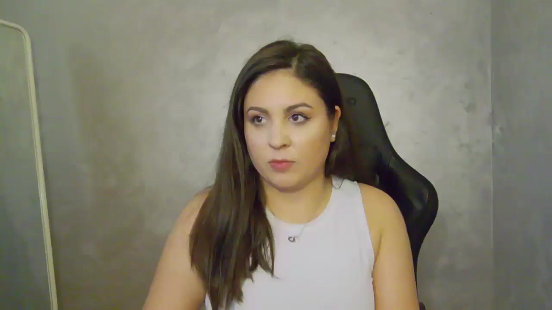 Gallery image thumbnail from NotVanilla's myfreecams stream on, 06/27/2025, 24:16 image 8 of 20