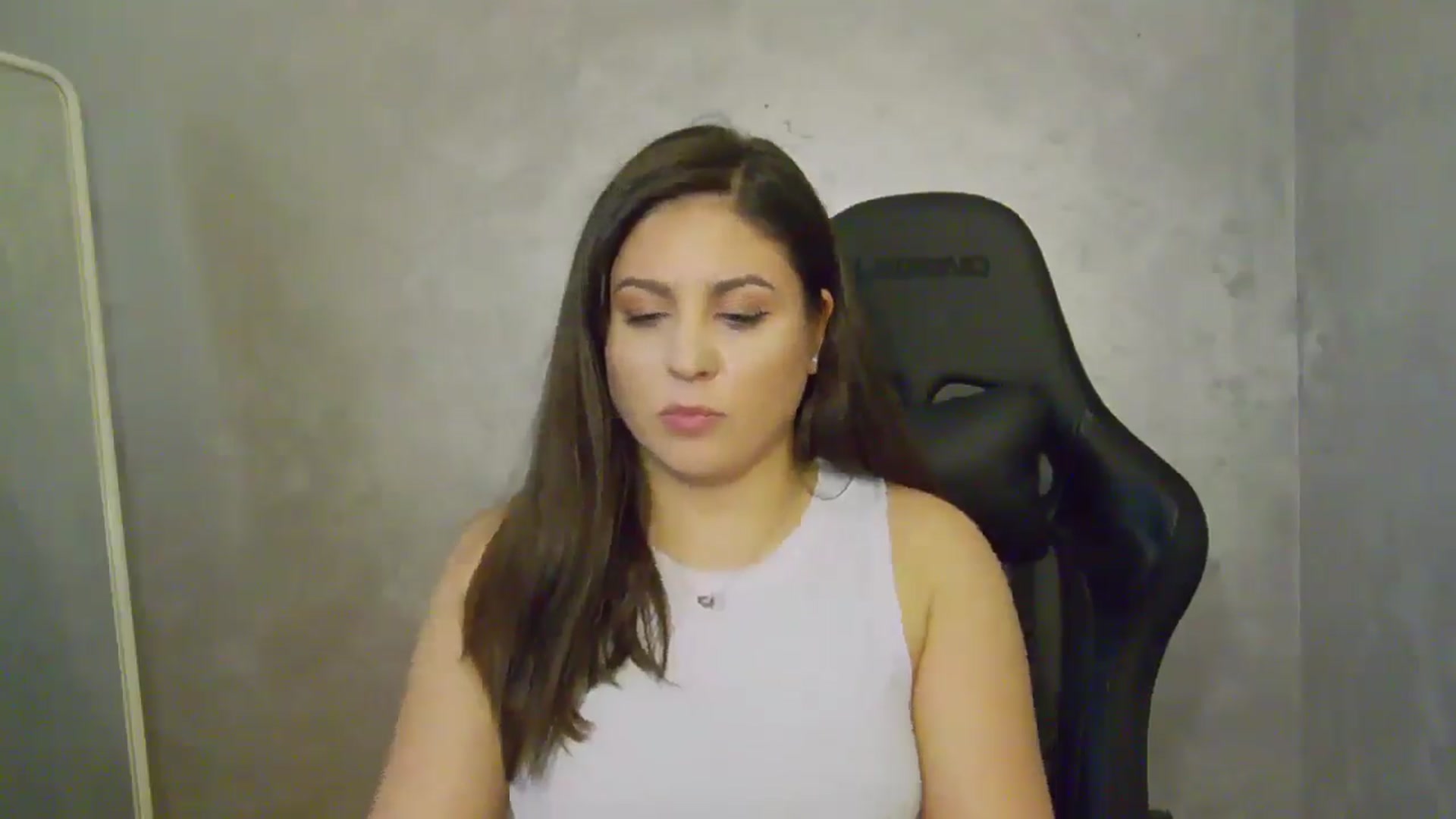 Gallery image thumbnail from NotVanilla's myfreecams stream on, 06/27/2025, 24:16 image 15 of 20
