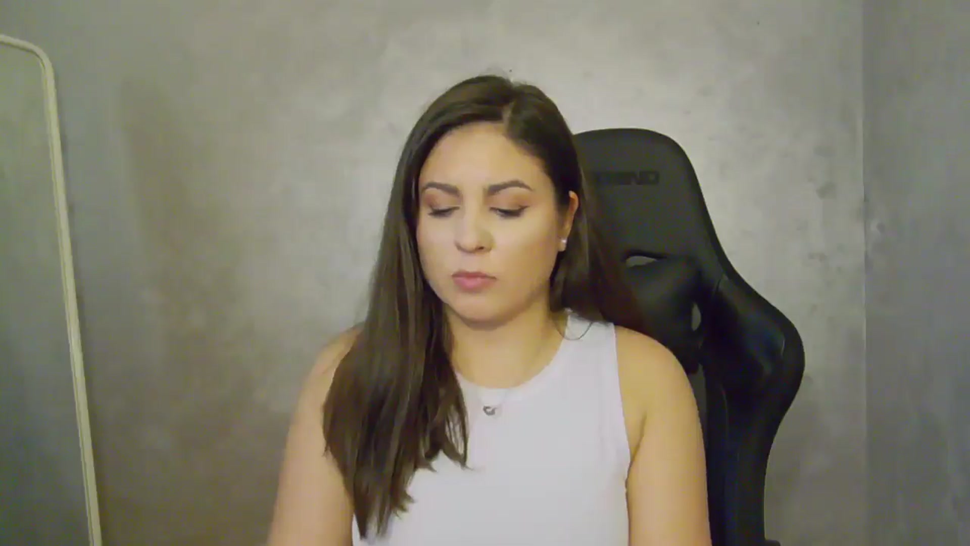 Gallery image thumbnail from NotVanilla's myfreecams stream on, 06/27/2025, 24:16 image 16 of 20