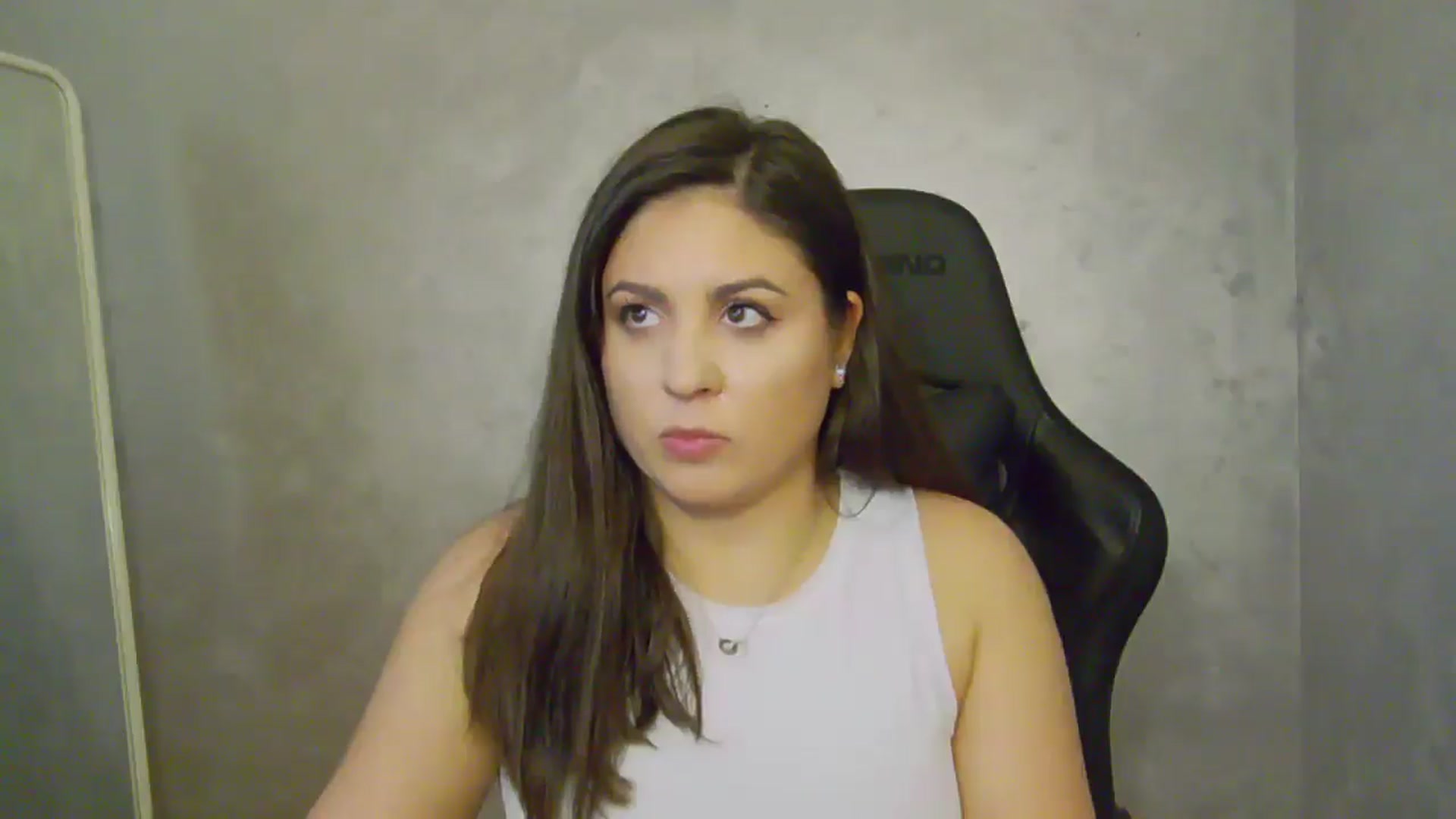 Gallery image thumbnail from NotVanilla's myfreecams stream on, 06/27/2025, 24:16 image 14 of 20