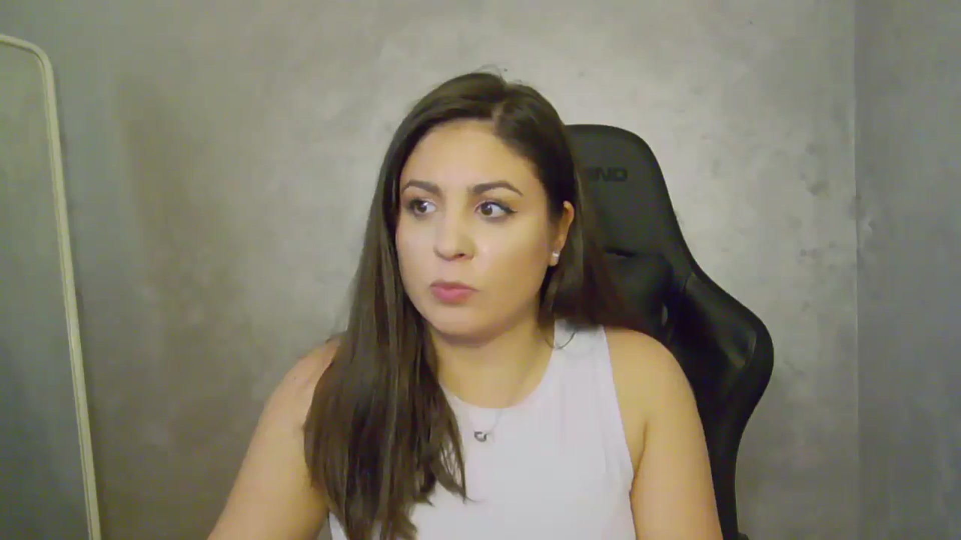 Gallery image thumbnail from NotVanilla's myfreecams stream on, 06/27/2025, 24:16 image 13 of 20