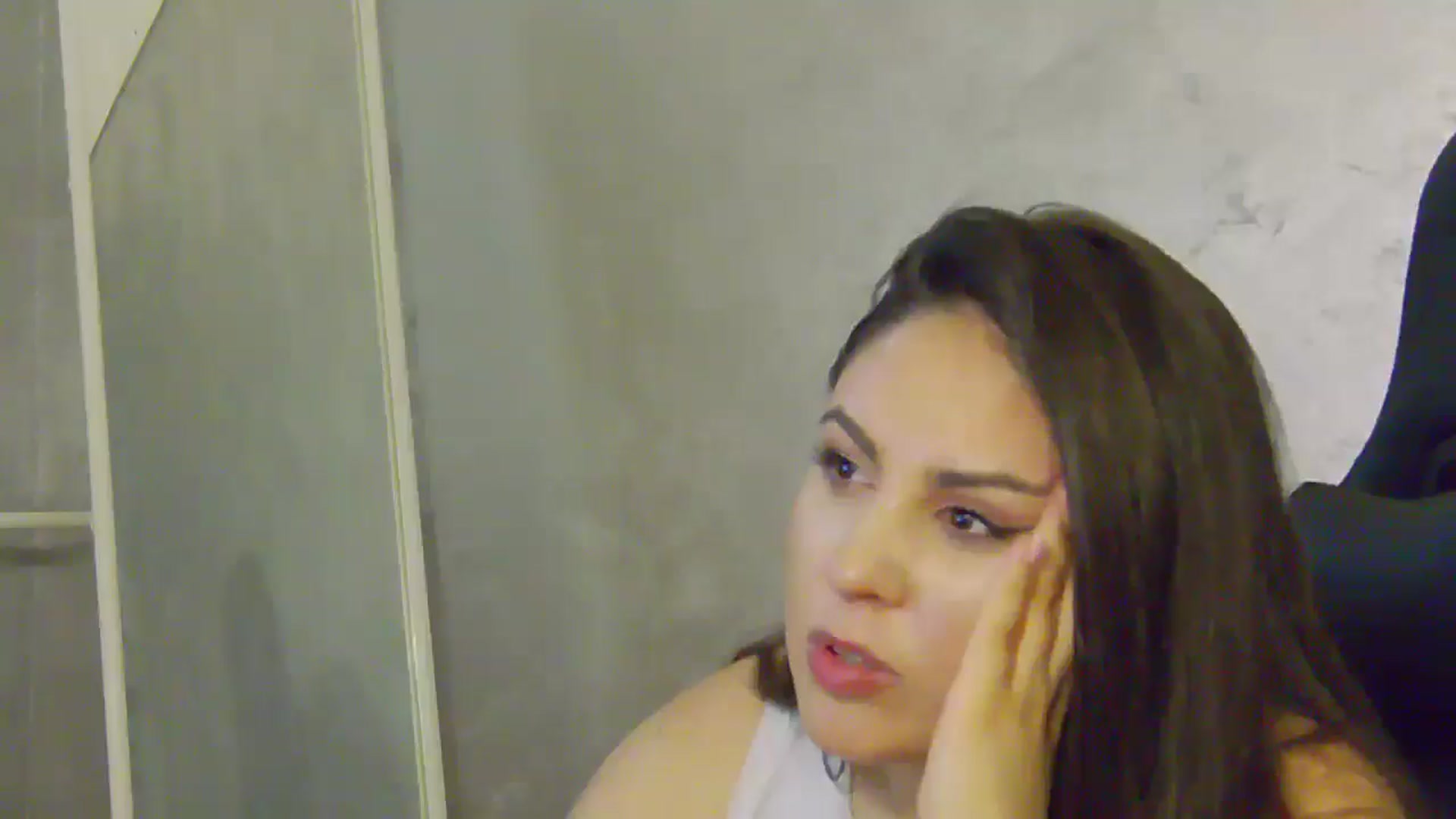 Gallery image thumbnail from NotVanilla's myfreecams stream on, 06/27/2025, 01:19 image 4 of 20