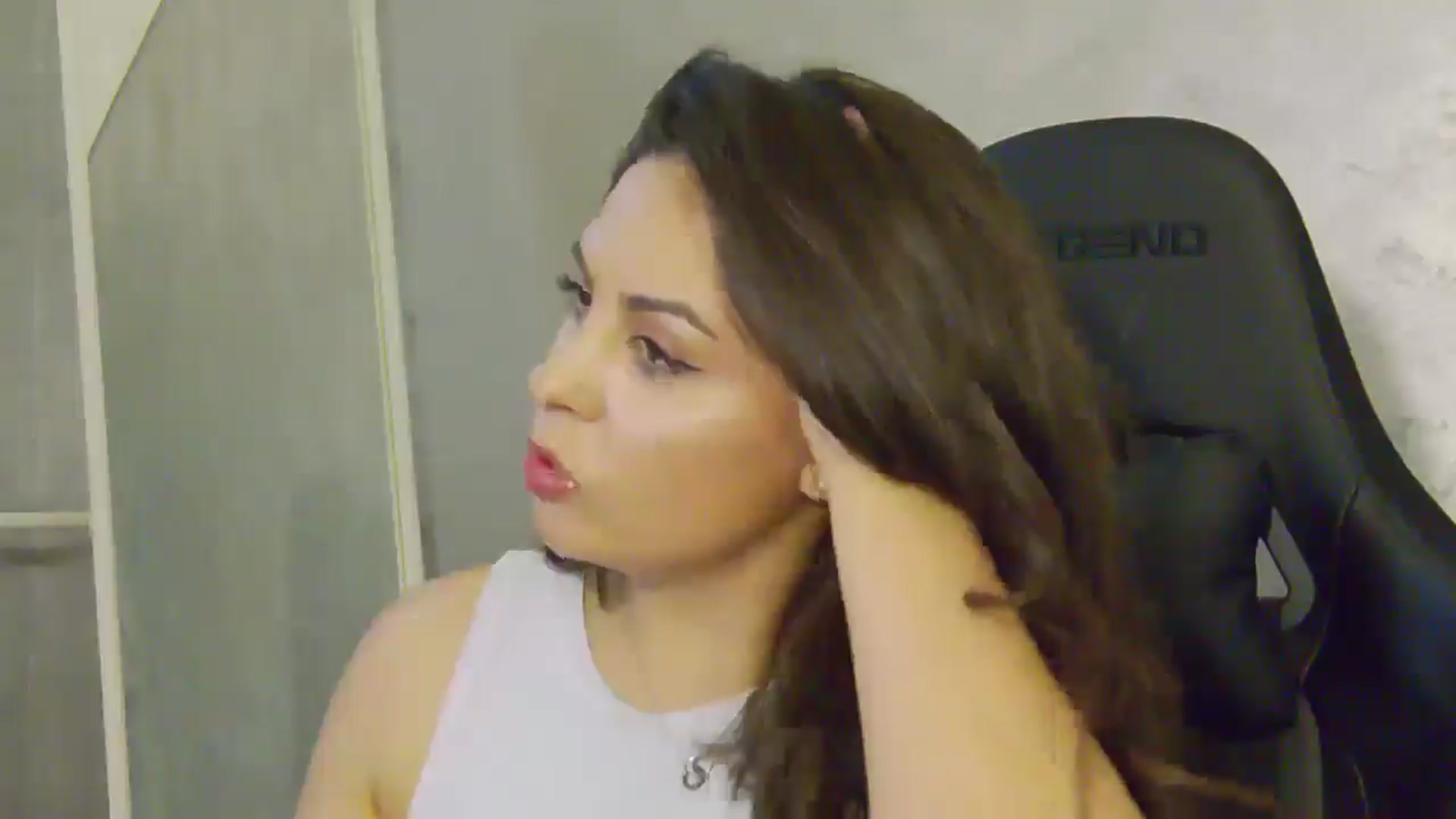 Gallery image thumbnail from NotVanilla's myfreecams stream on, 06/27/2025, 01:19 image 16 of 20