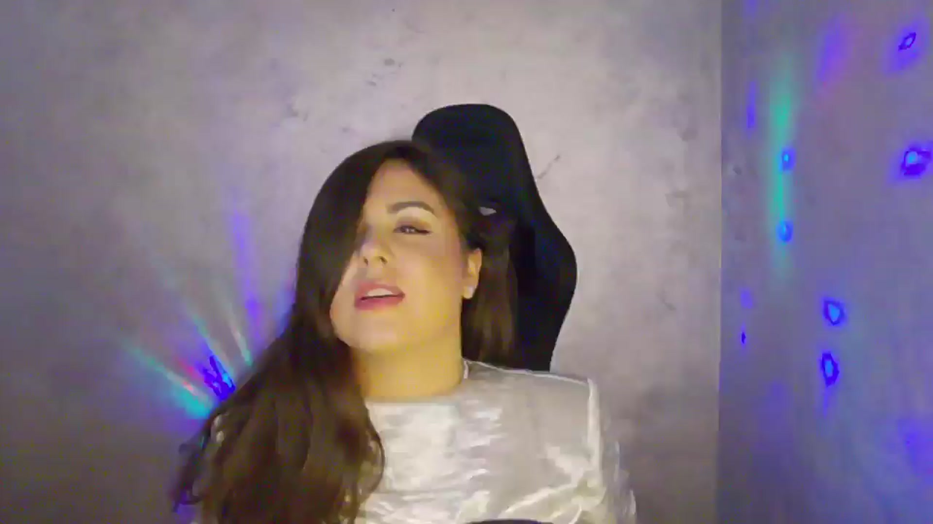 Gallery image thumbnail from NotVanilla's myfreecams stream on, 06/30/2025, 21:04 image 14 of 20