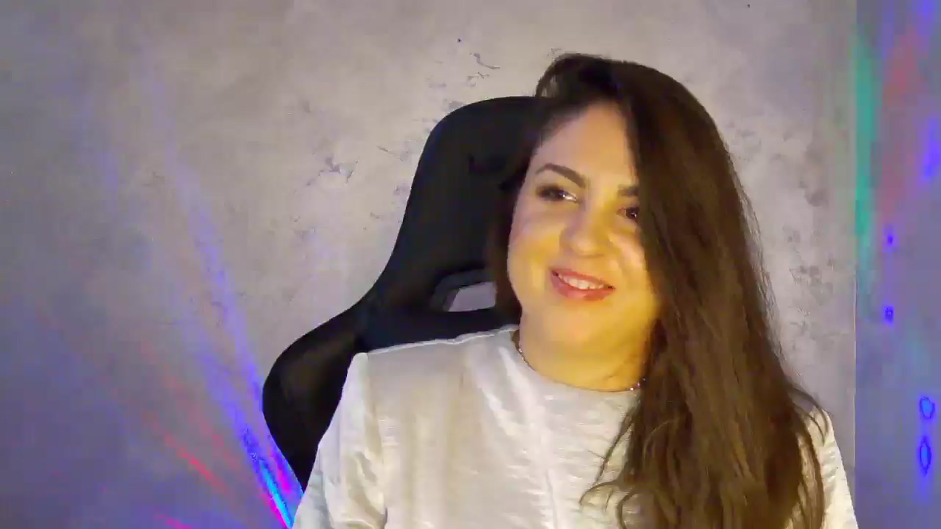 Gallery image thumbnail from NotVanilla's myfreecams stream on, 07/01/2025, 02:10 image 15 of 20