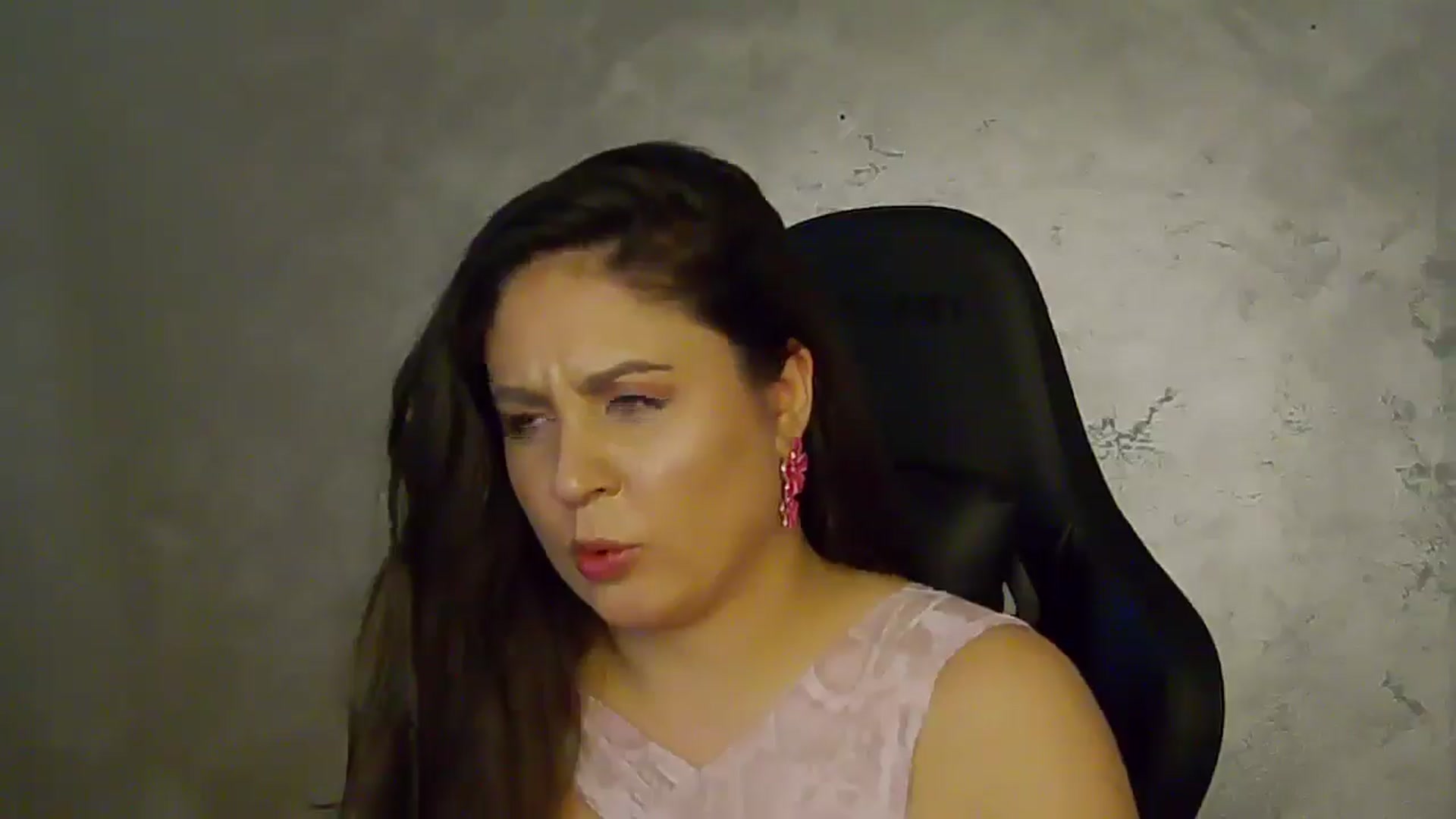 Gallery image thumbnail from NotVanilla's myfreecams stream on, 07/01/2025, 23:46 image 16 of 20