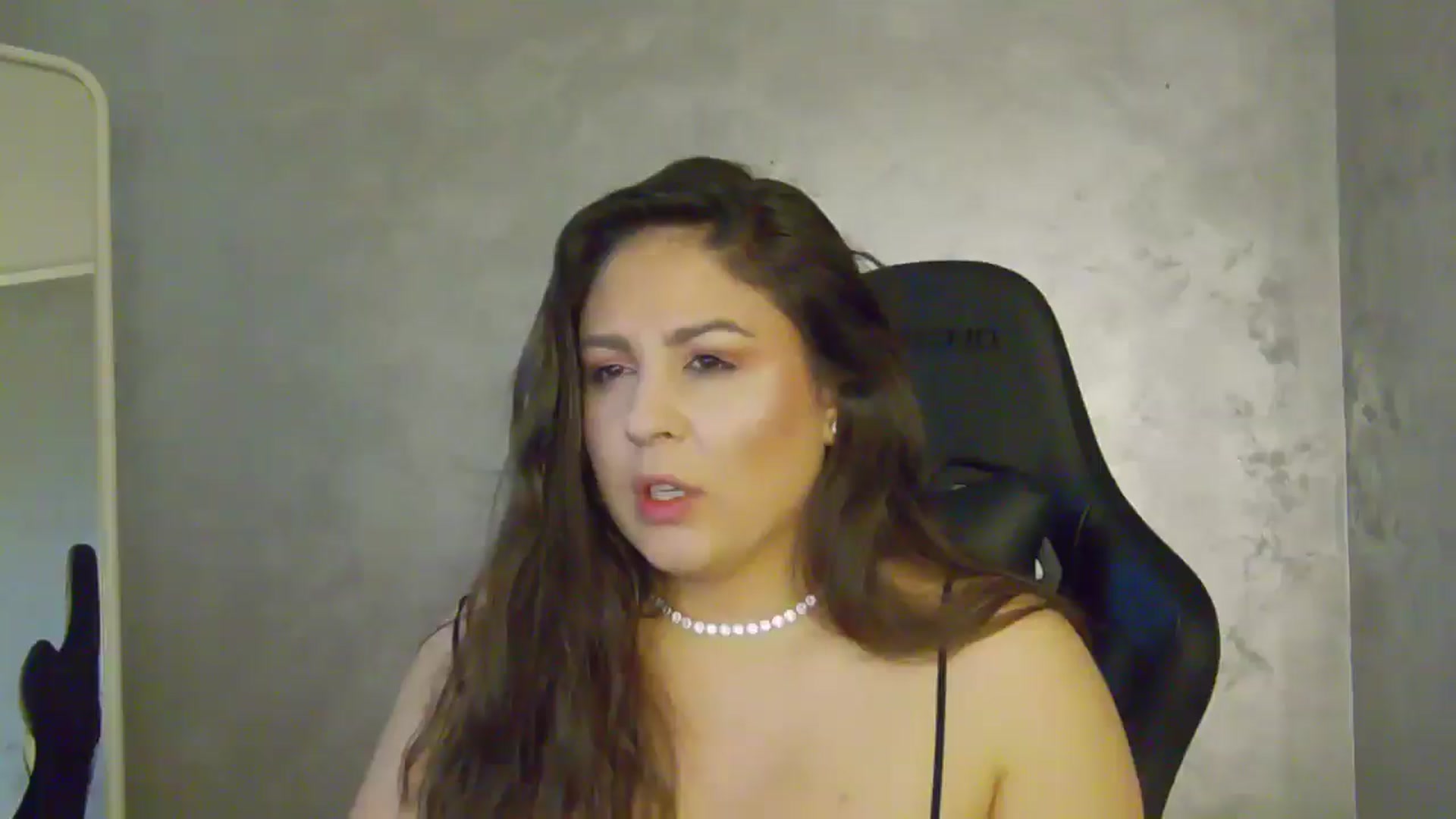 Gallery image thumbnail from NotVanilla's myfreecams stream on, 07/03/2025, 22:55 image 16 of 20