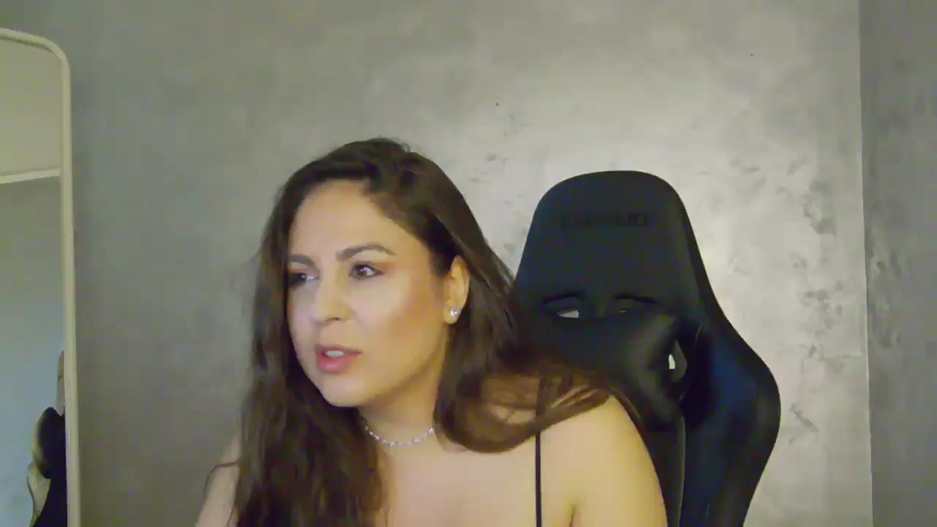 Gallery image thumbnail from NotVanilla's myfreecams stream on, 07/03/2025, 22:55 image 13 of 20
