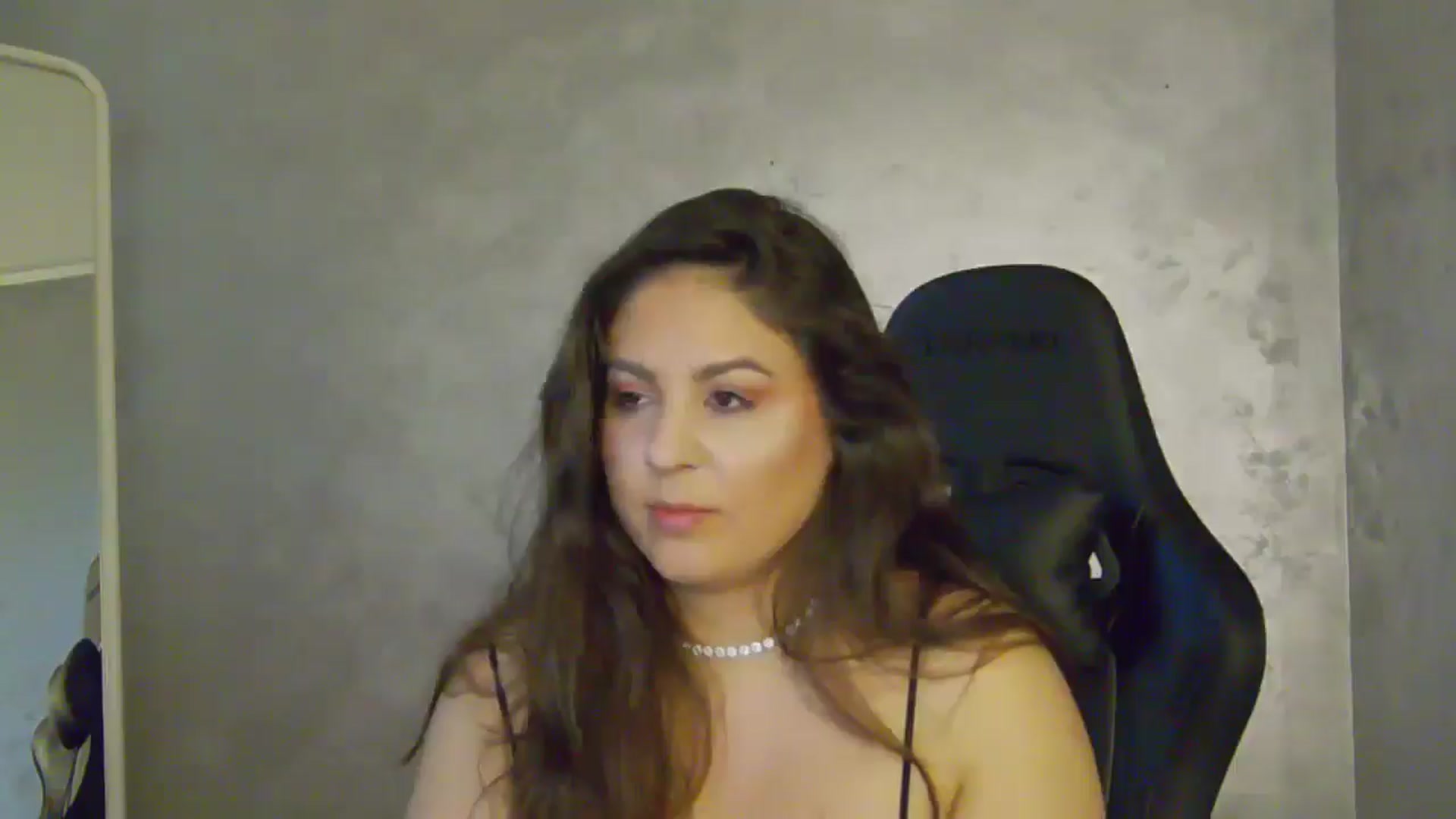 Gallery image thumbnail from NotVanilla's myfreecams stream on, 07/03/2025, 22:55 image 20 of 20