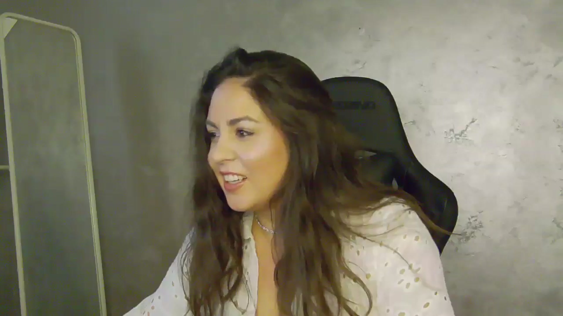 Gallery image thumbnail from NotVanilla's myfreecams stream on, 07/04/2025, 22:13 image 10 of 20