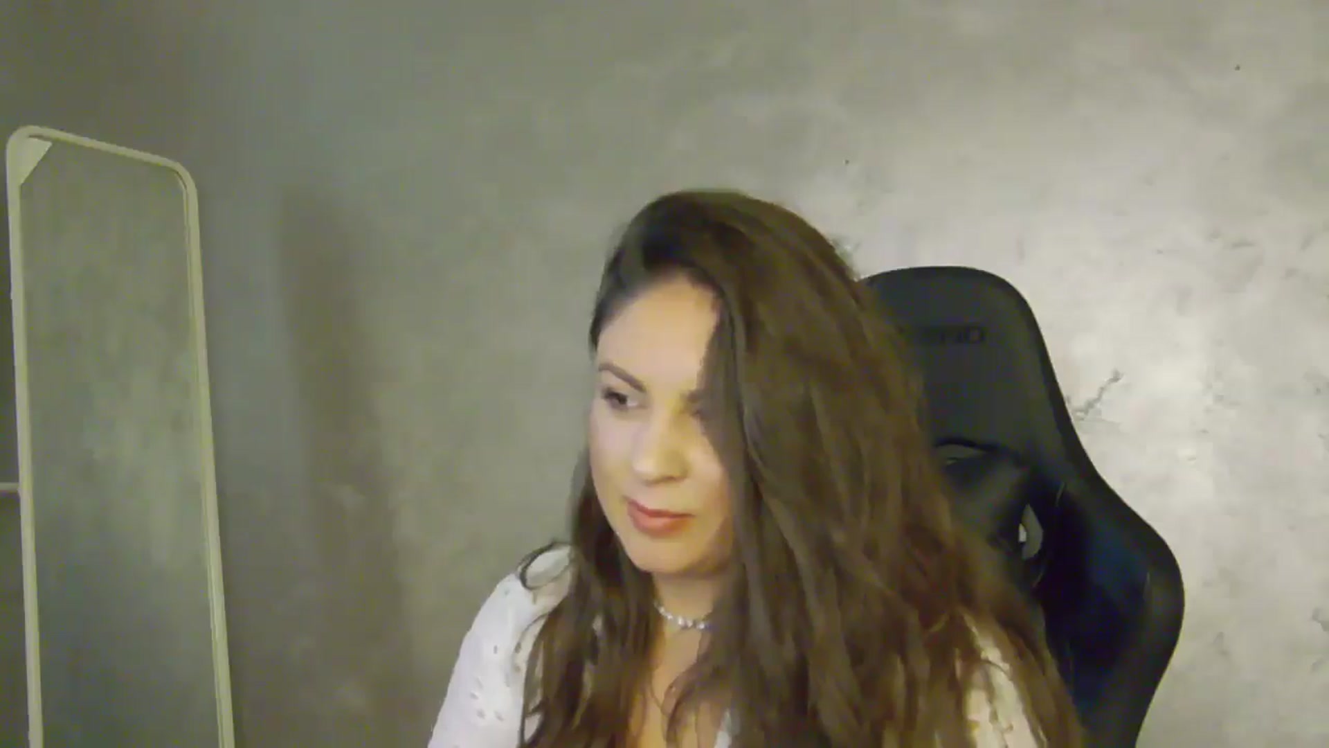 Gallery image thumbnail from NotVanilla's myfreecams stream on, 07/04/2025, 22:13 image 14 of 20