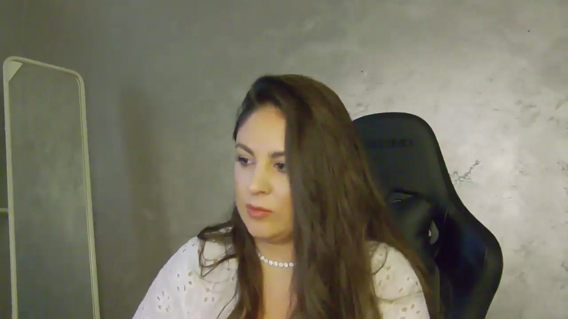 Gallery image thumbnail from NotVanilla's myfreecams stream on, 07/04/2025, 23:01 image 2 of 20