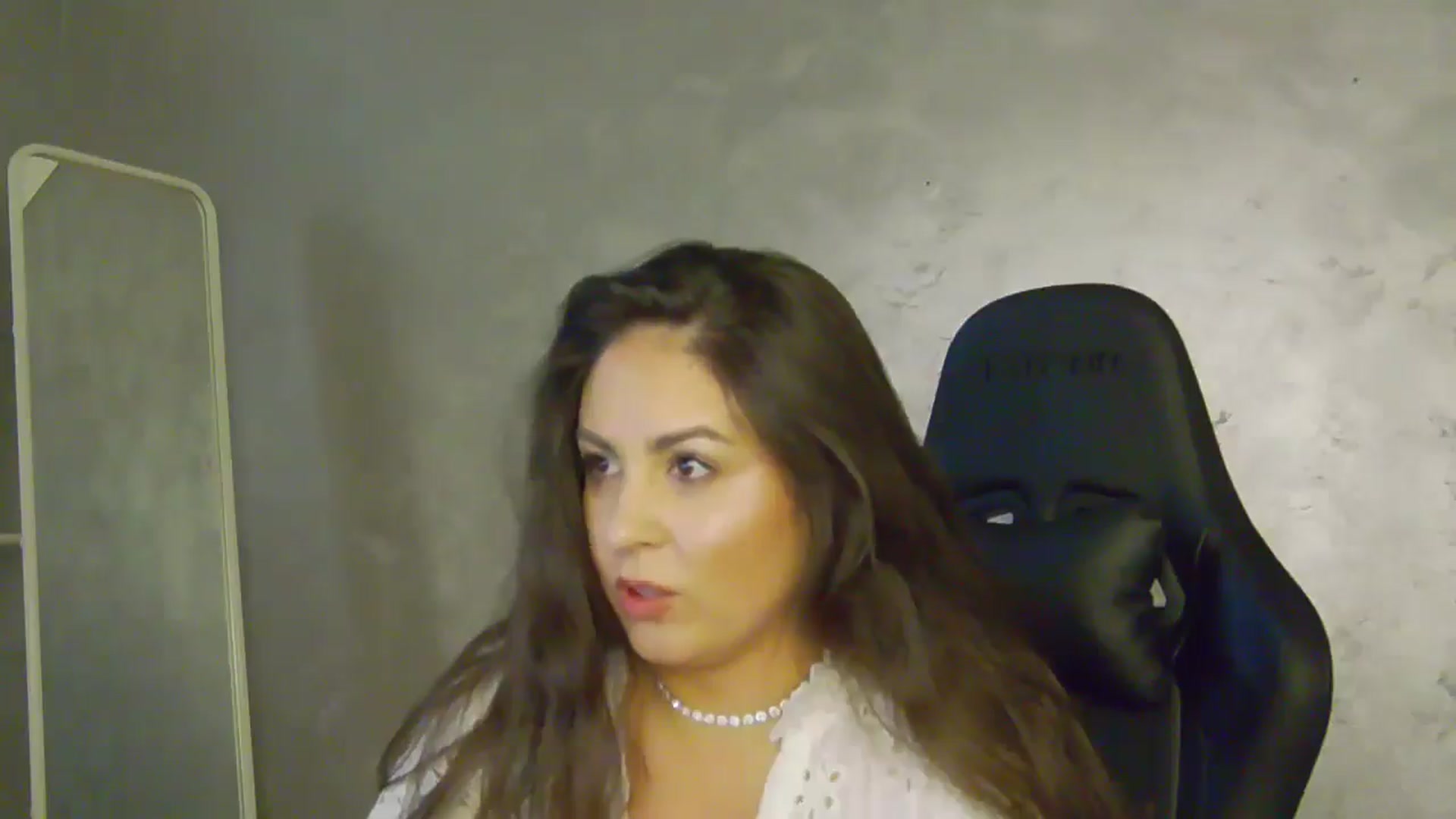 Gallery image thumbnail from NotVanilla's myfreecams stream on, 07/04/2025, 23:01 image 11 of 20
